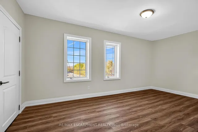 Additional property image - 346 Emerald St