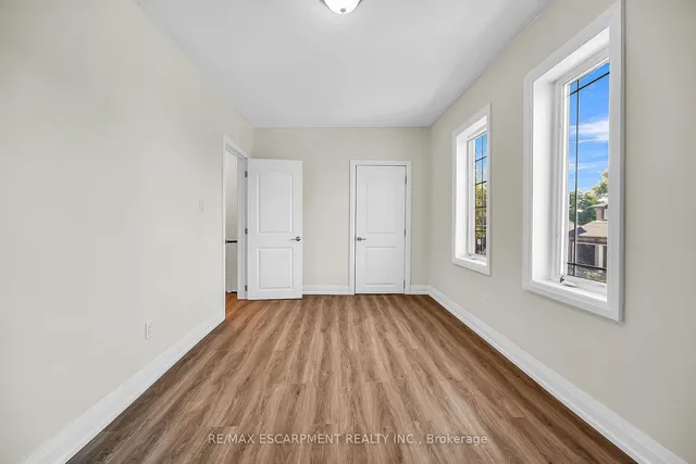 Additional property image - 346 Emerald St