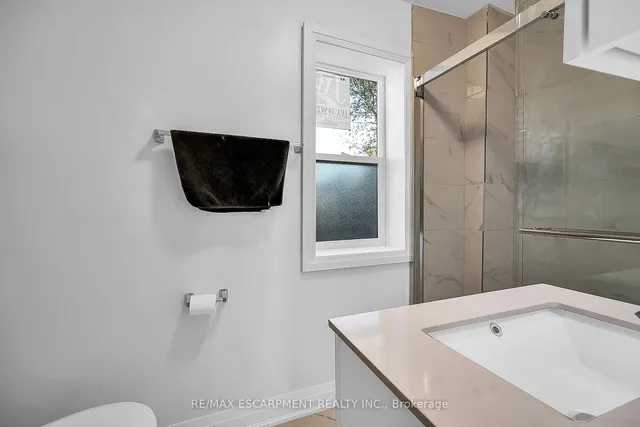 Additional property image - 346 Emerald St