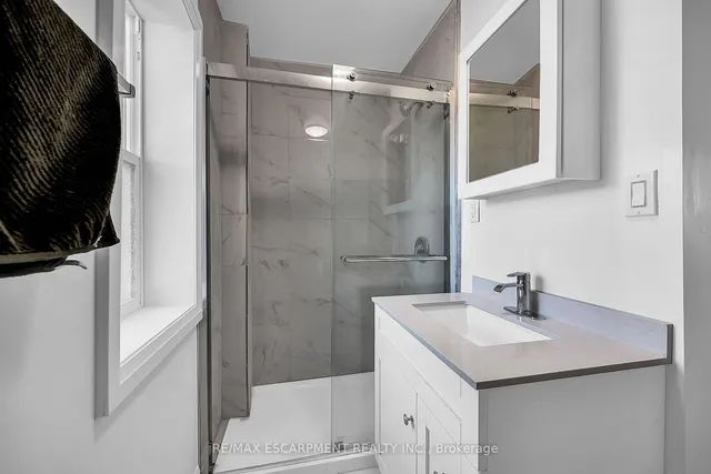 Additional property image - 346 Emerald St