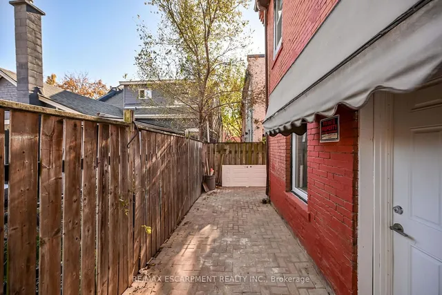 Additional property image - 346 Emerald St