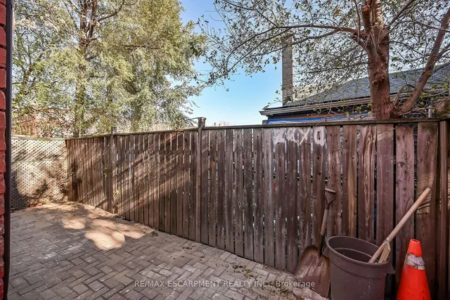 Additional property image - 346 Emerald St