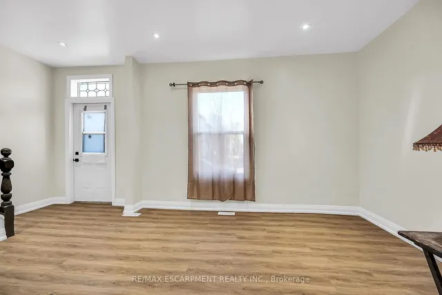 Additional property image - 346 Emerald St