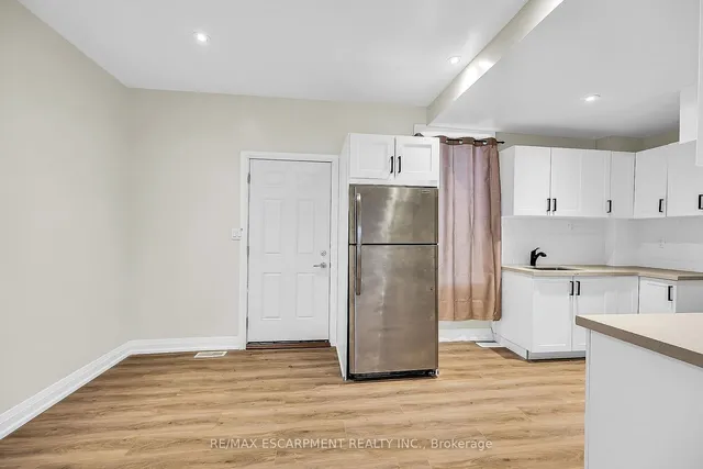 Additional property image - 346 Emerald St
