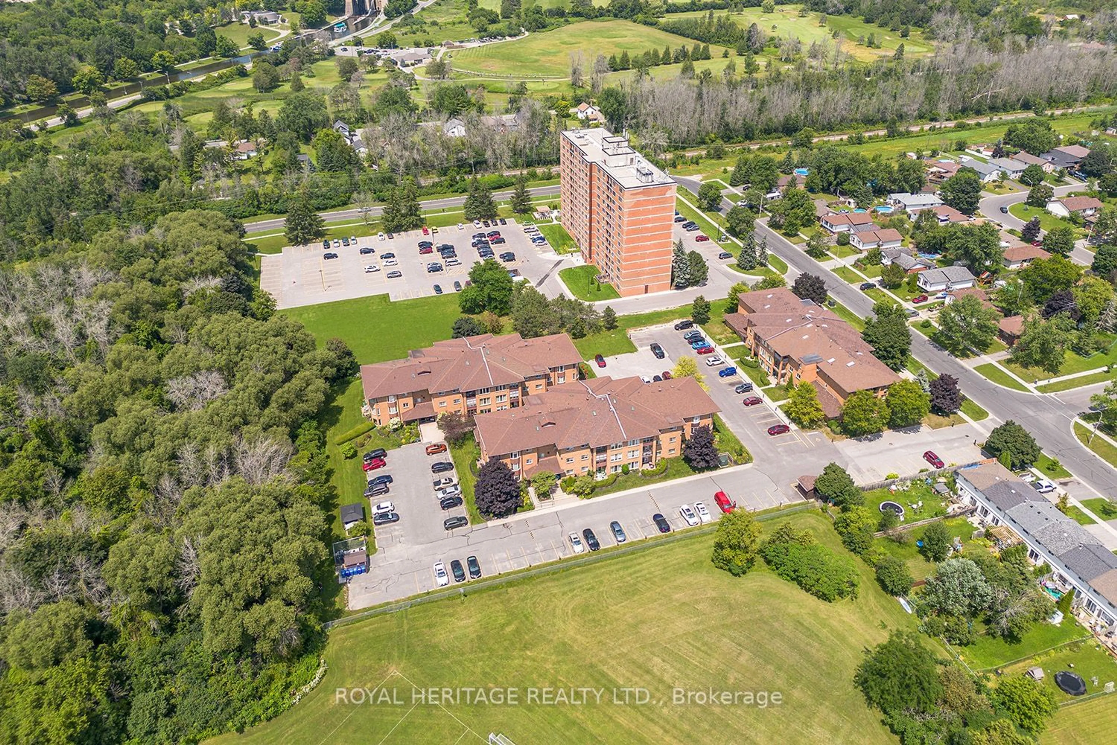 A pic from exterior of the house or condo, the front or back of building for 2183 Walker Ave #209, Peterborough Ontario K9L 1T6