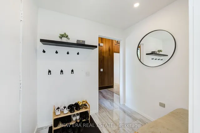 Additional property image - 380 Parkside Dr