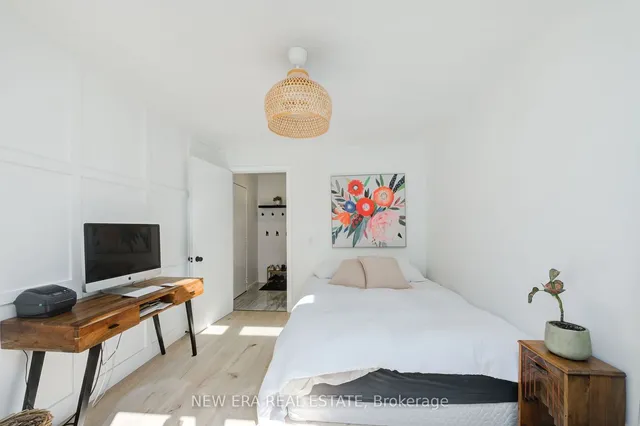 Additional property image - 380 Parkside Dr