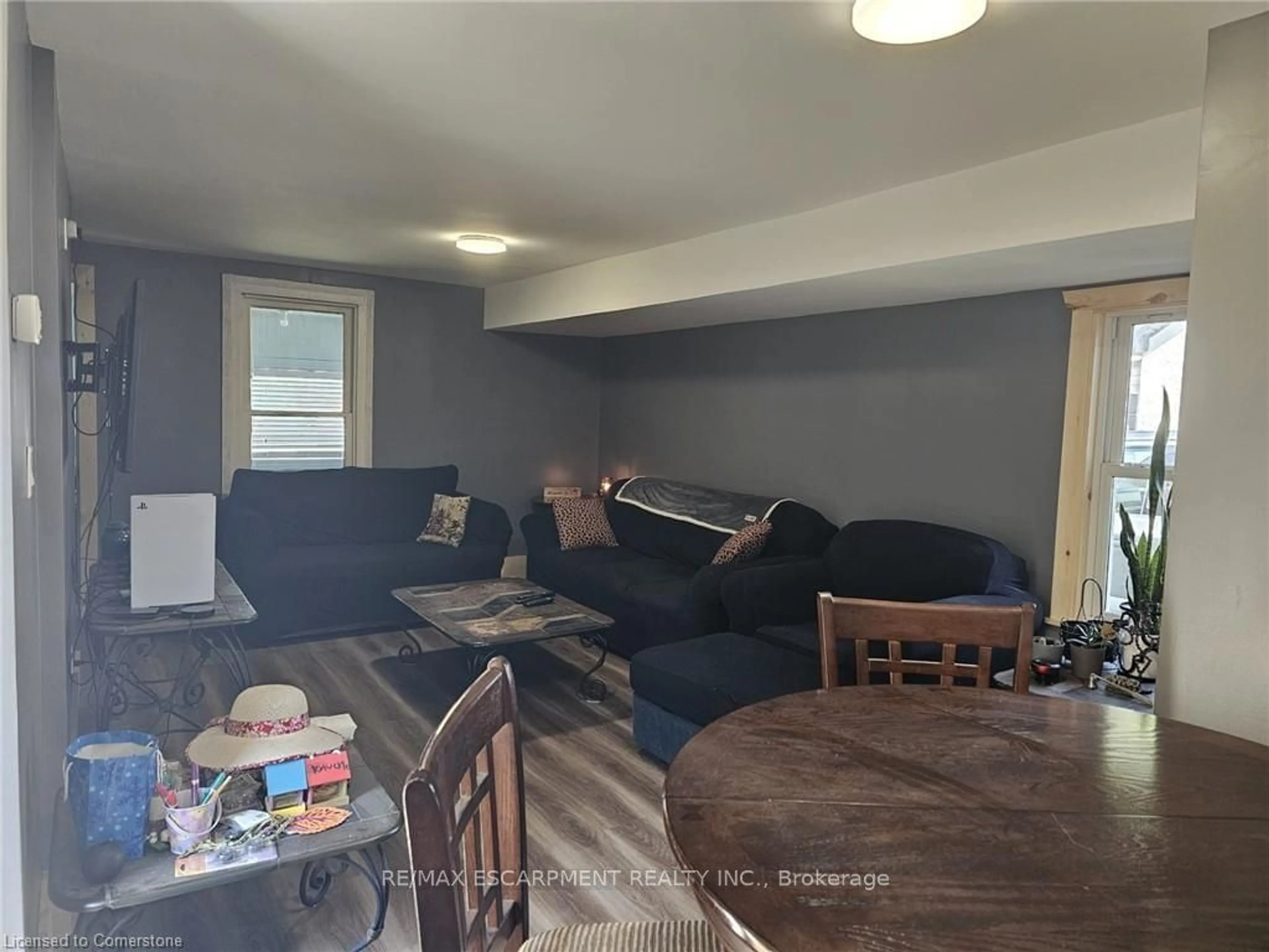 A pic of a room, unknown floor for 295 Killaly St, Port Colborne Ontario L3K 1P3