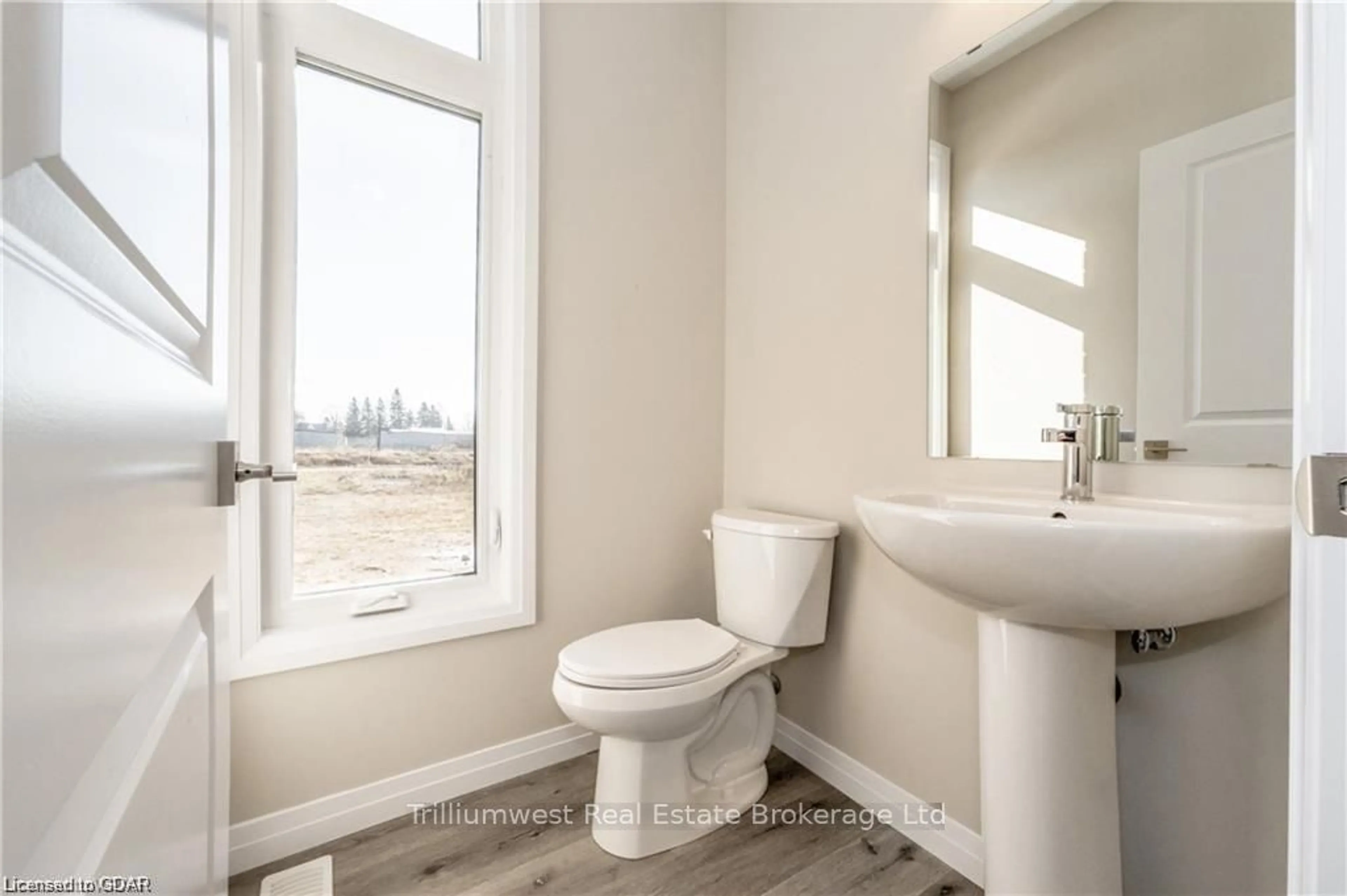 Bathroom, ceramic floors for 81 AYR MEADOWS Cres, North Dumfries Ontario N0B 1E0