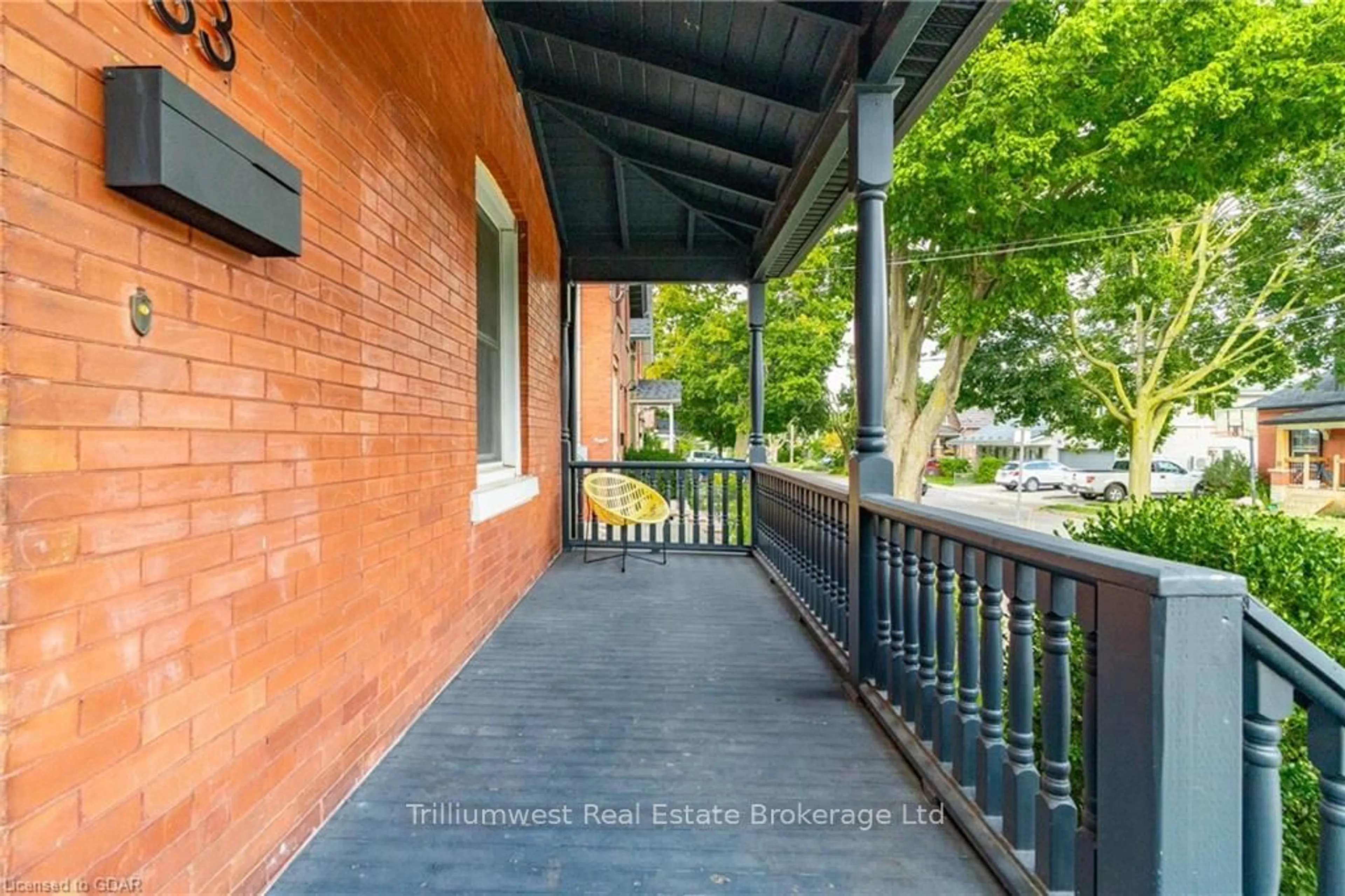 Patio, the street view for 33 MERION ST St, Guelph Ontario N1H 2L9