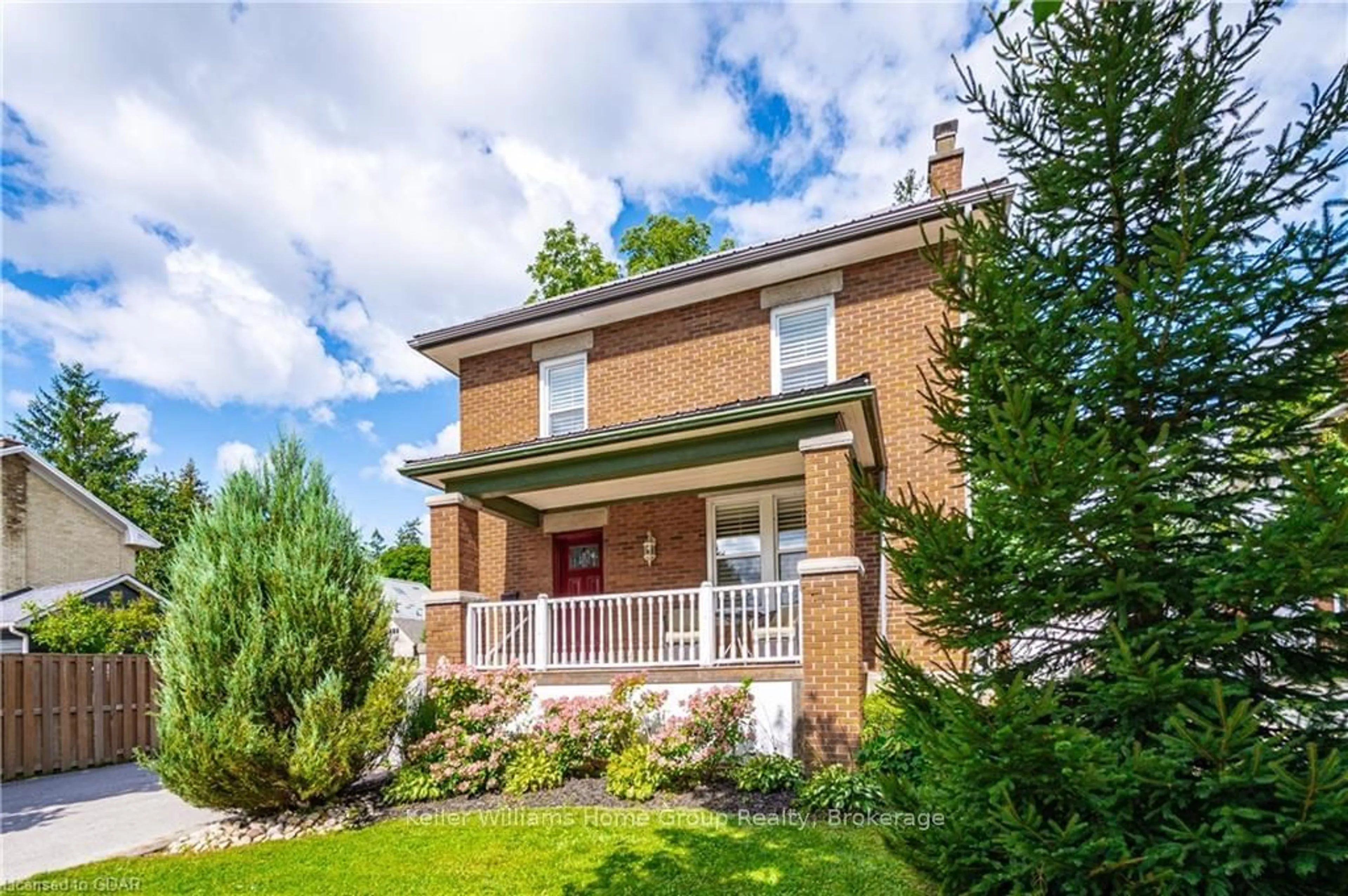 Frontside or backside of a home, cottage for 129 GARAFRAXA St, Centre Wellington Ontario N1M 1C8