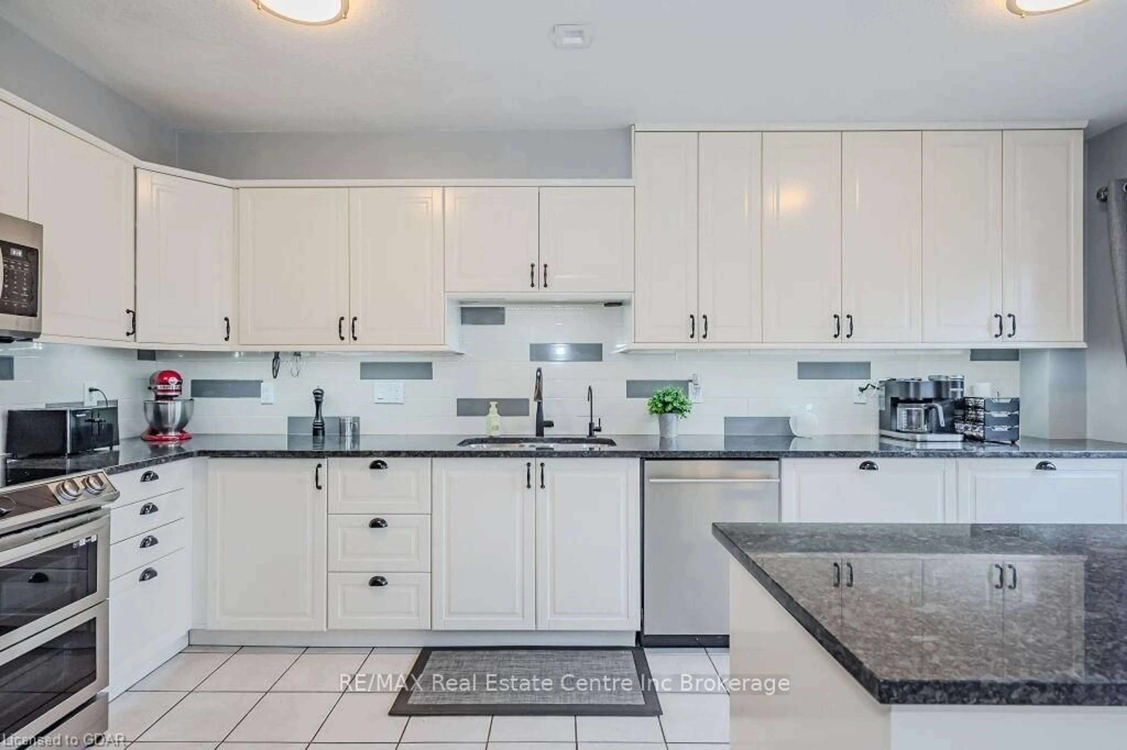 Standard kitchen, ceramic floors, cottage for 47 HAGAN Ave, Guelph Ontario N1E 7B7