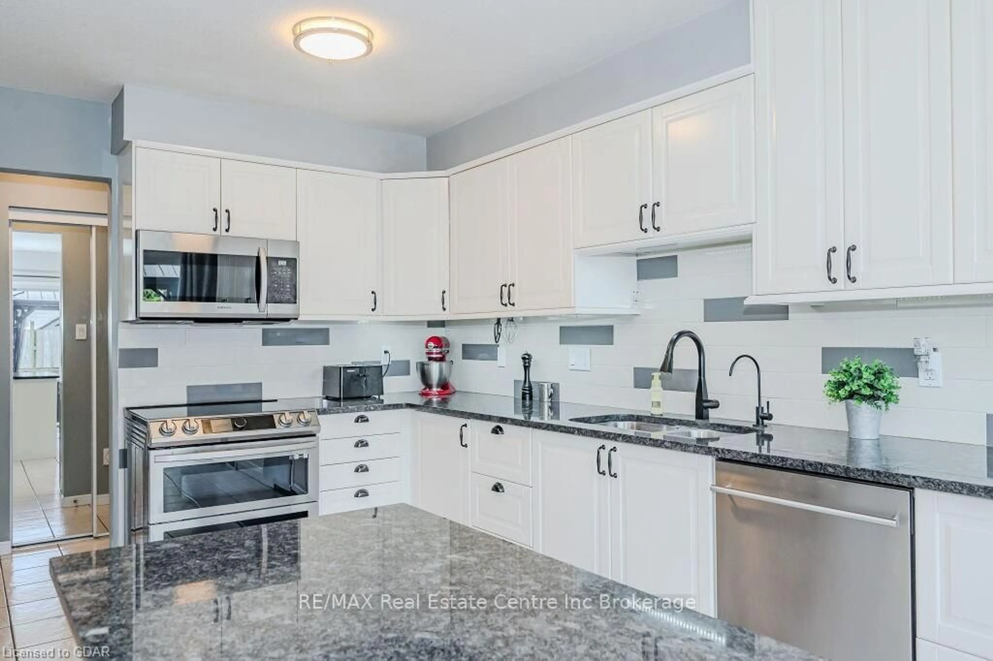 Standard kitchen, ceramic floors, cottage for 47 HAGAN Ave, Guelph Ontario N1E 7B7