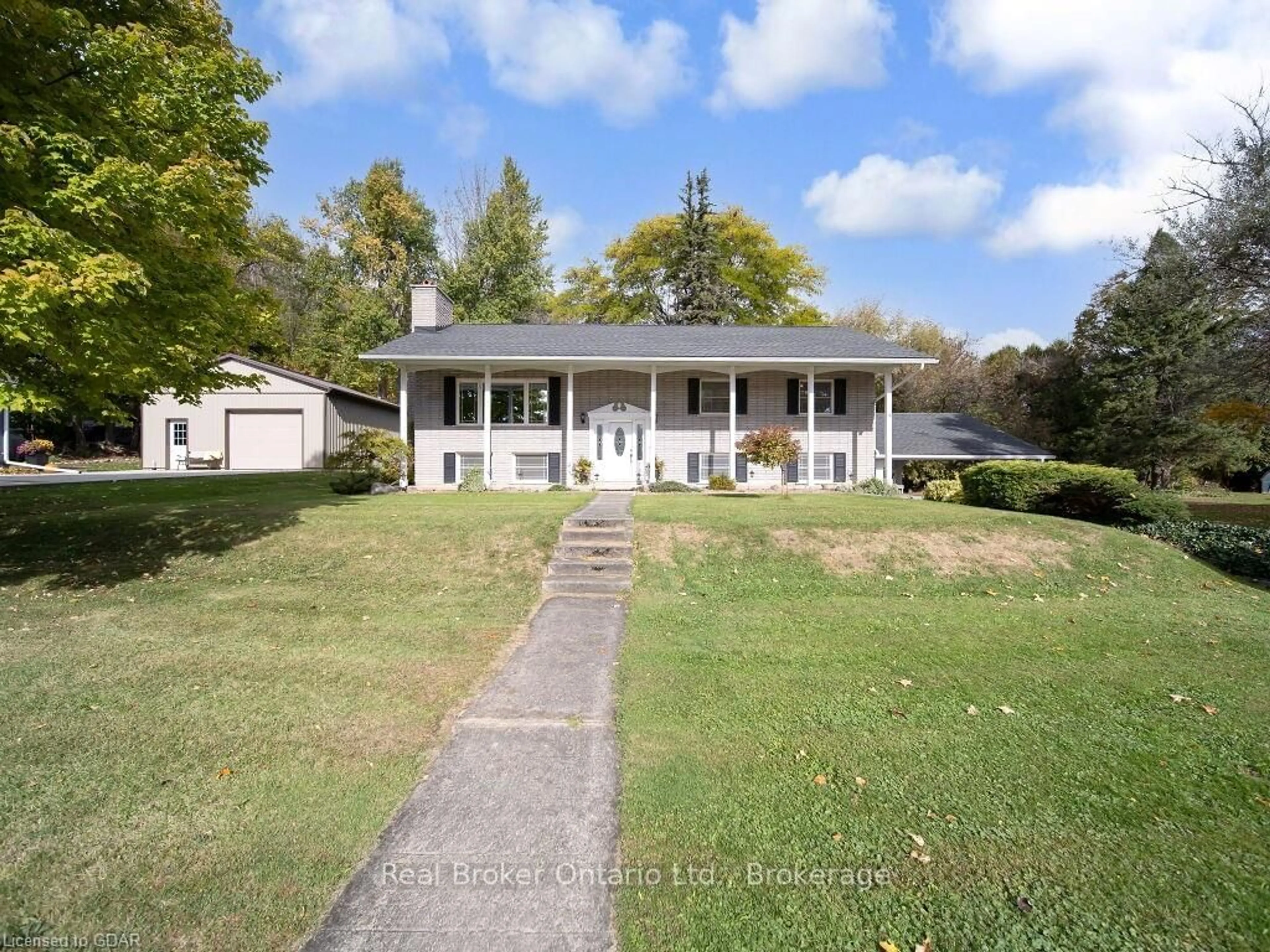 Frontside or backside of a home, the street view for 150 CAMBRIDGE St, Arran-Elderslie Ontario N0G 2N0