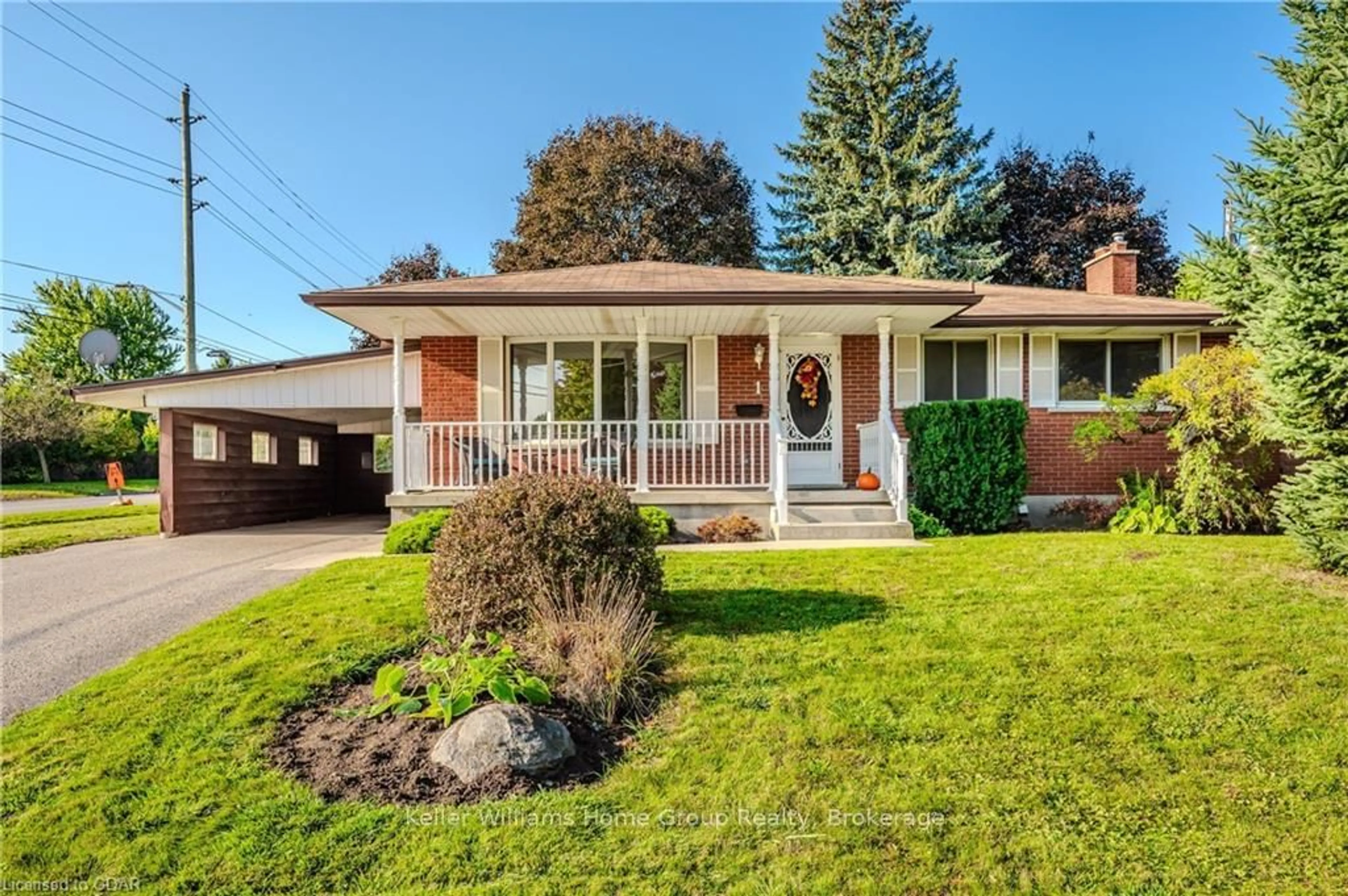 Frontside or backside of a home, cottage for 1 HIGHLAND Rd, Centre Wellington Ontario N1M 2C3