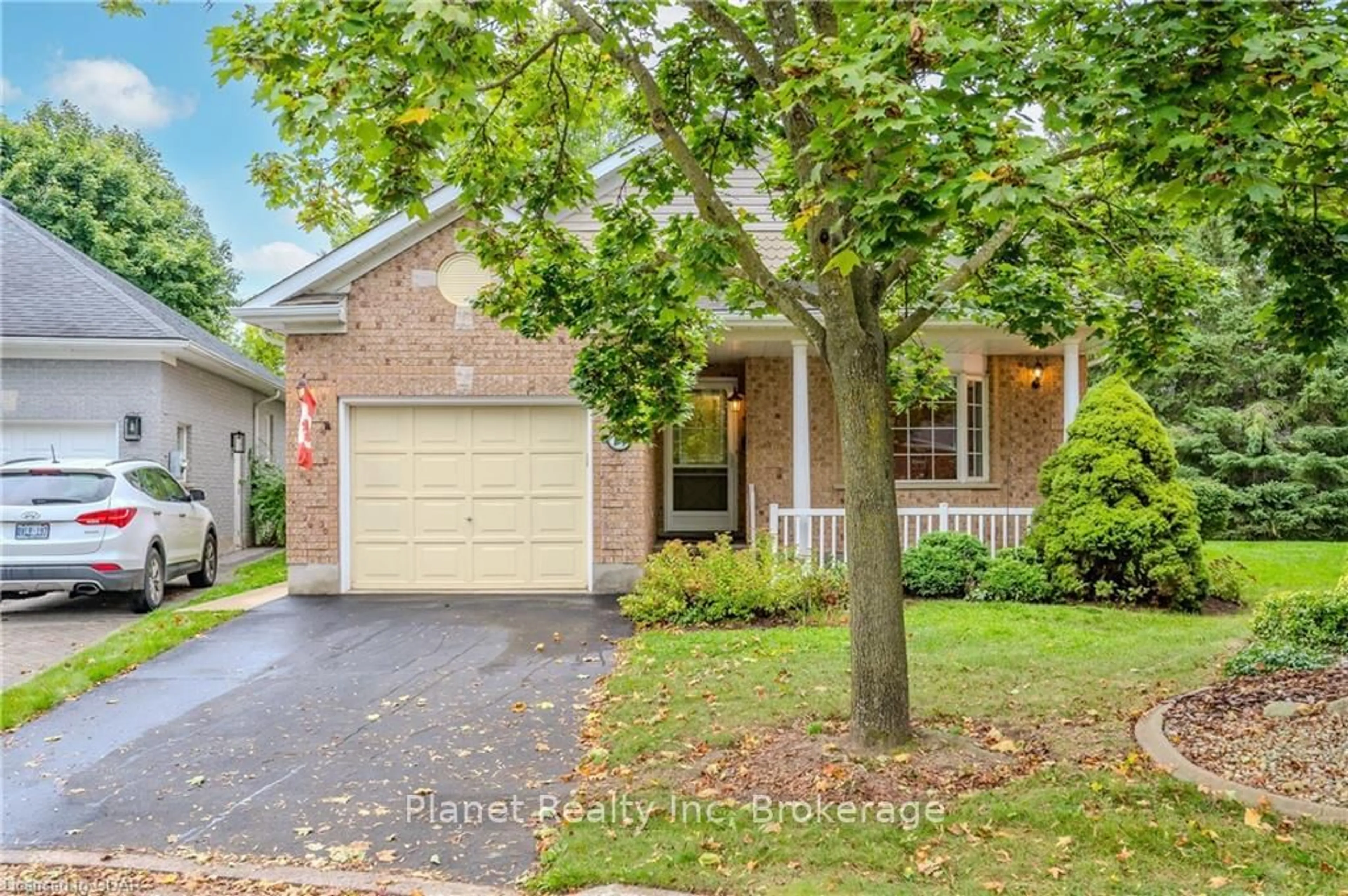 A pic from exterior of the house or condo, cottage for 14 SPRUCEHAVEN Crt, Guelph Ontario N1G 4X7