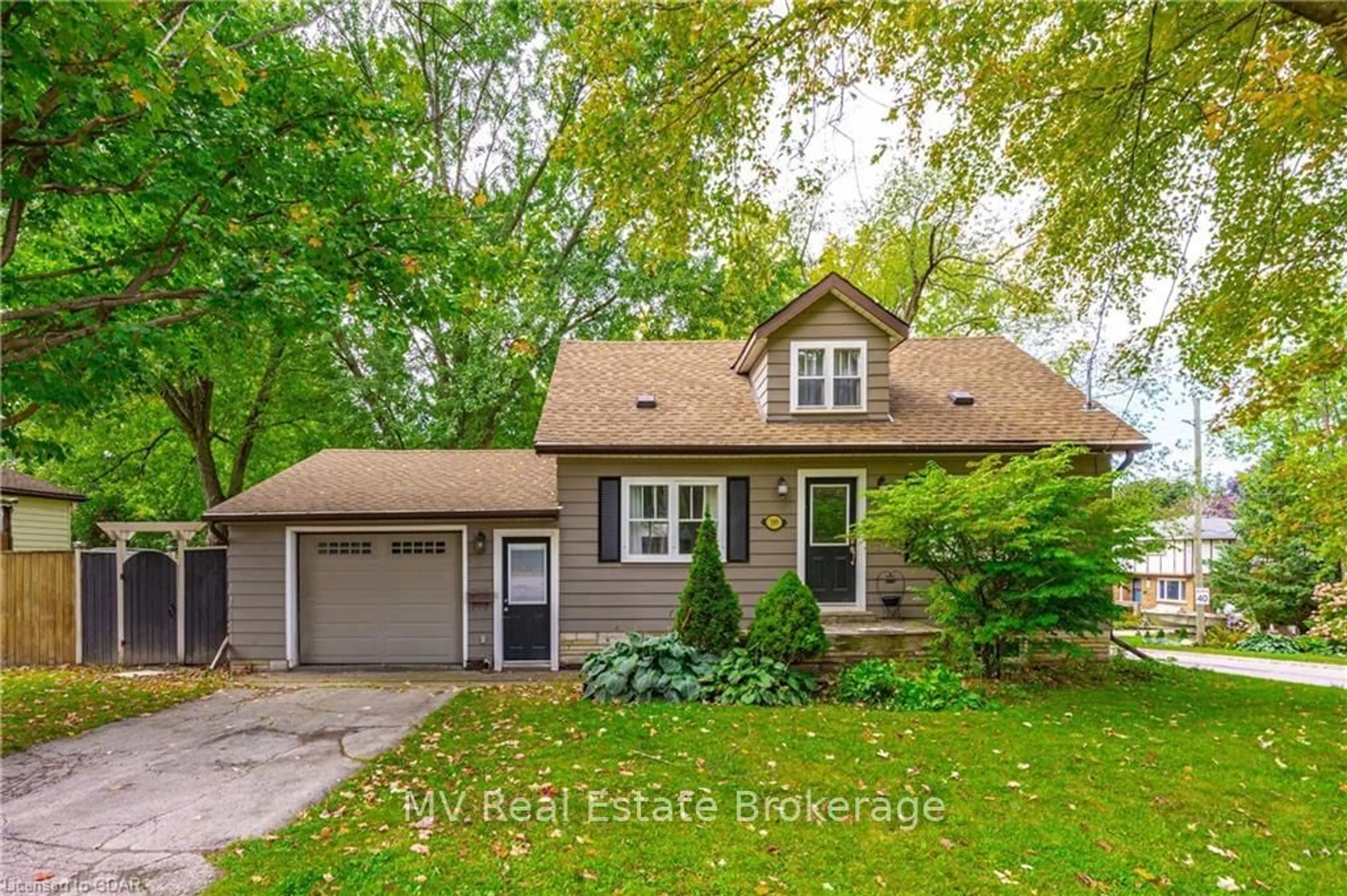 Frontside or backside of a home, cottage for 399 HERRICK St, Centre Wellington Ontario N1M 2E2