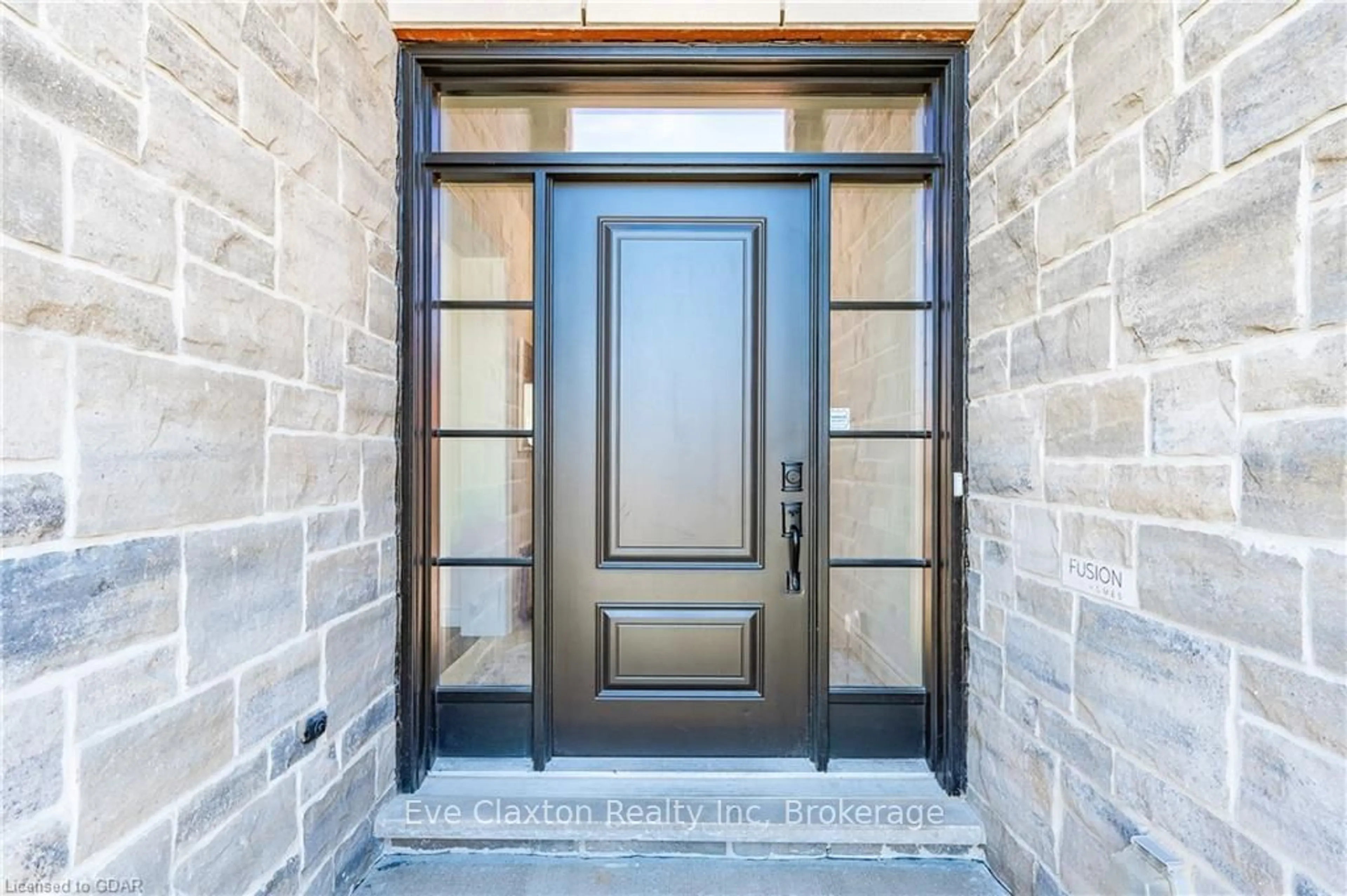 Indoor entryway, wood floors for 57 MACALISTER Blvd, Guelph Ontario N1G 0G5