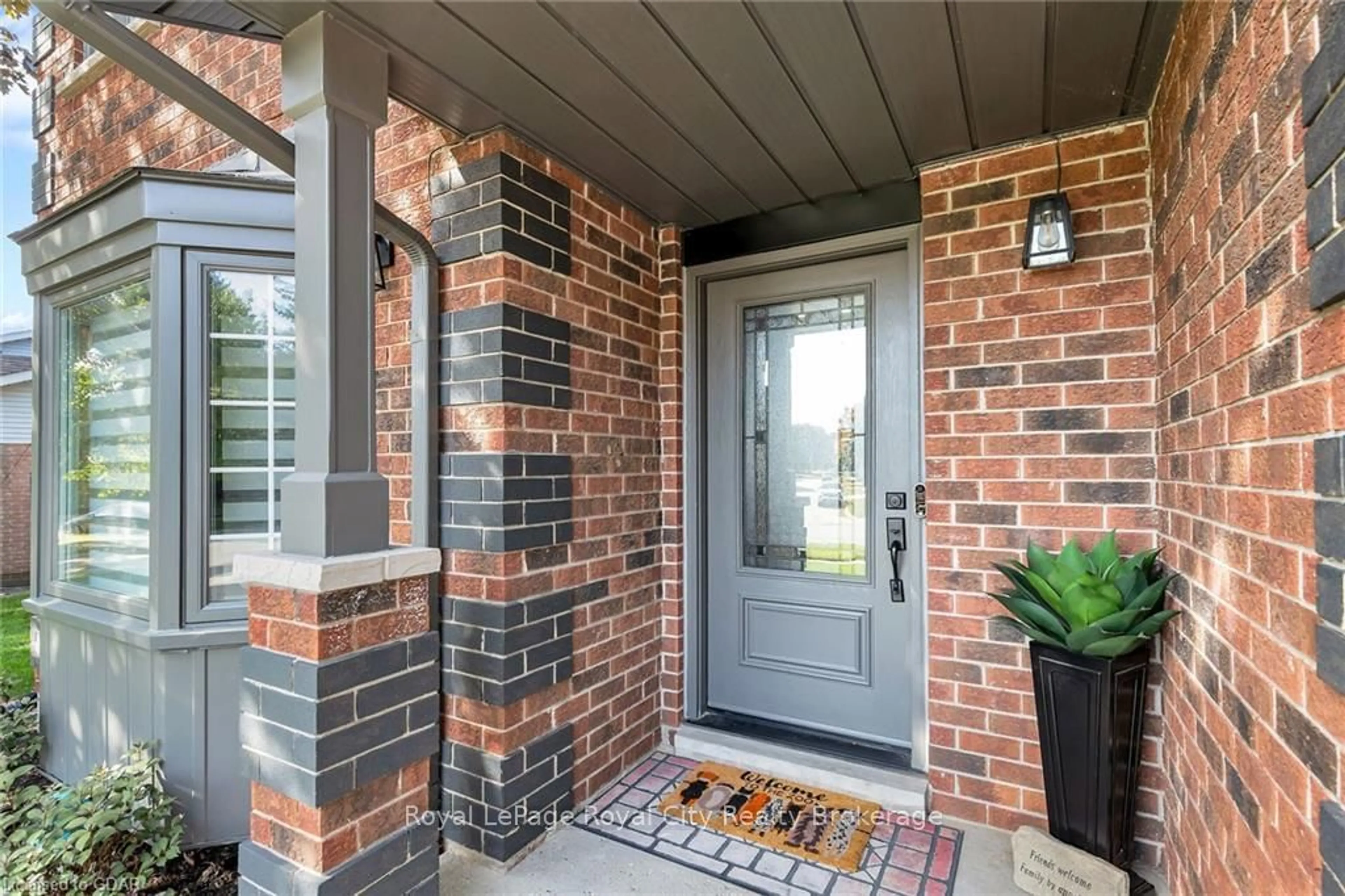 Home with brick exterior material for 11 TANAGER Dr, Guelph Ontario N1C 1A5