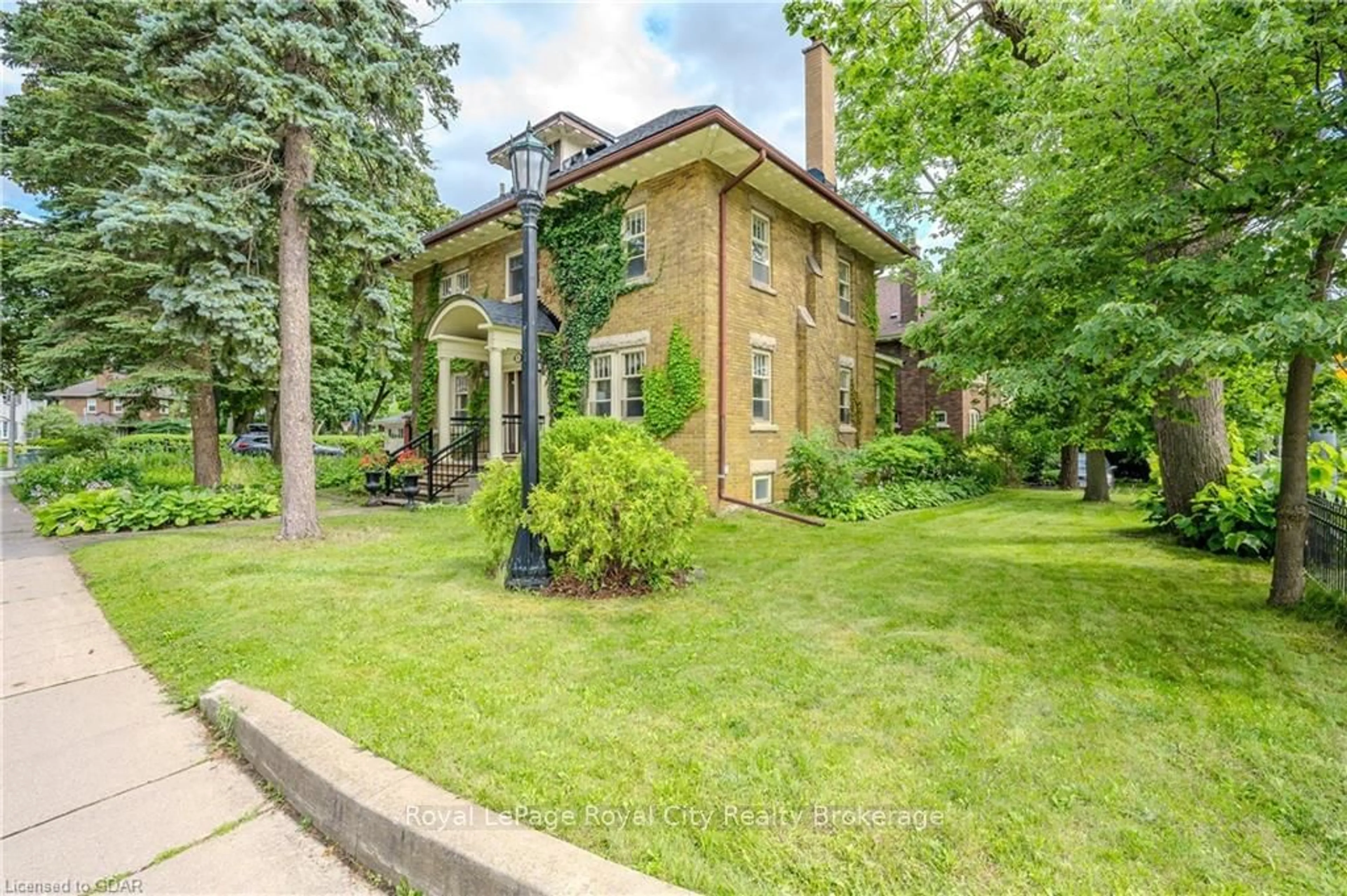 A pic from exterior of the house or condo, the street view for 2 ARDMAY Cres, Guelph Ontario N1E 4L3