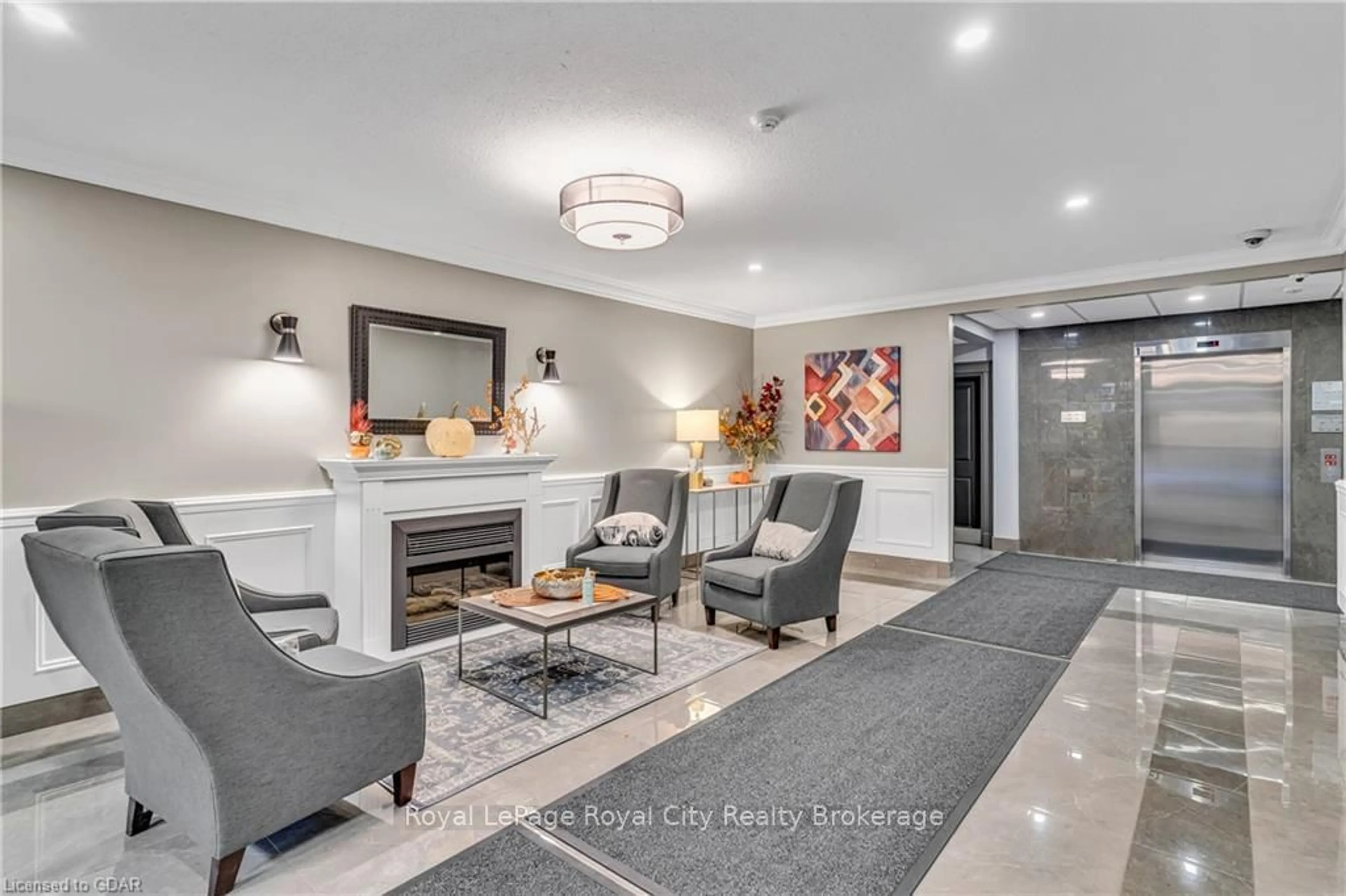 Indoor lobby, carpet floors for 60 WYNDHAM St #311, Guelph Ontario N1E 7H7