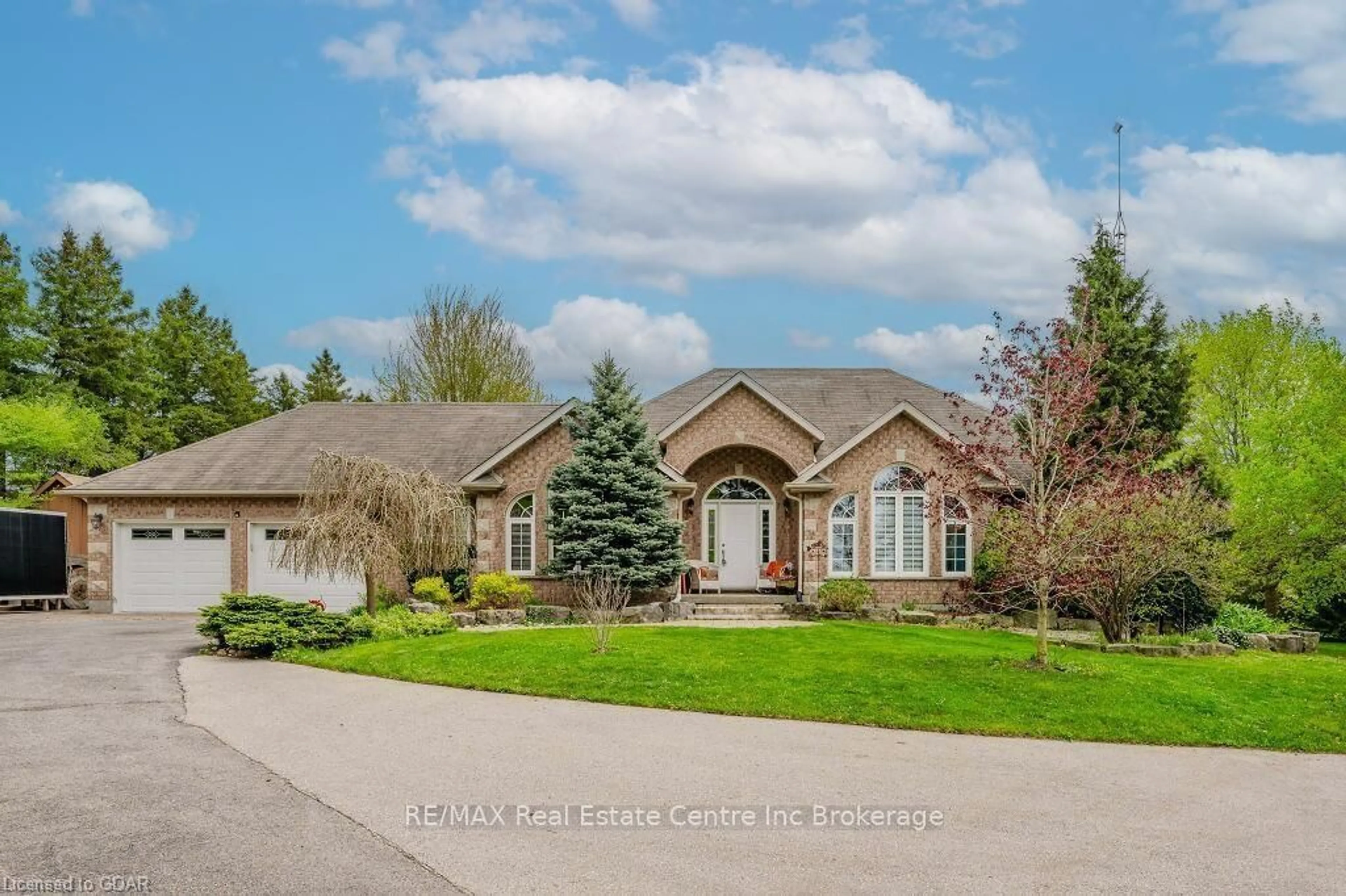 Frontside or backside of a home, cottage for 7568 MARDEN Rd, Guelph/Eramosa Ontario N1H 6J2