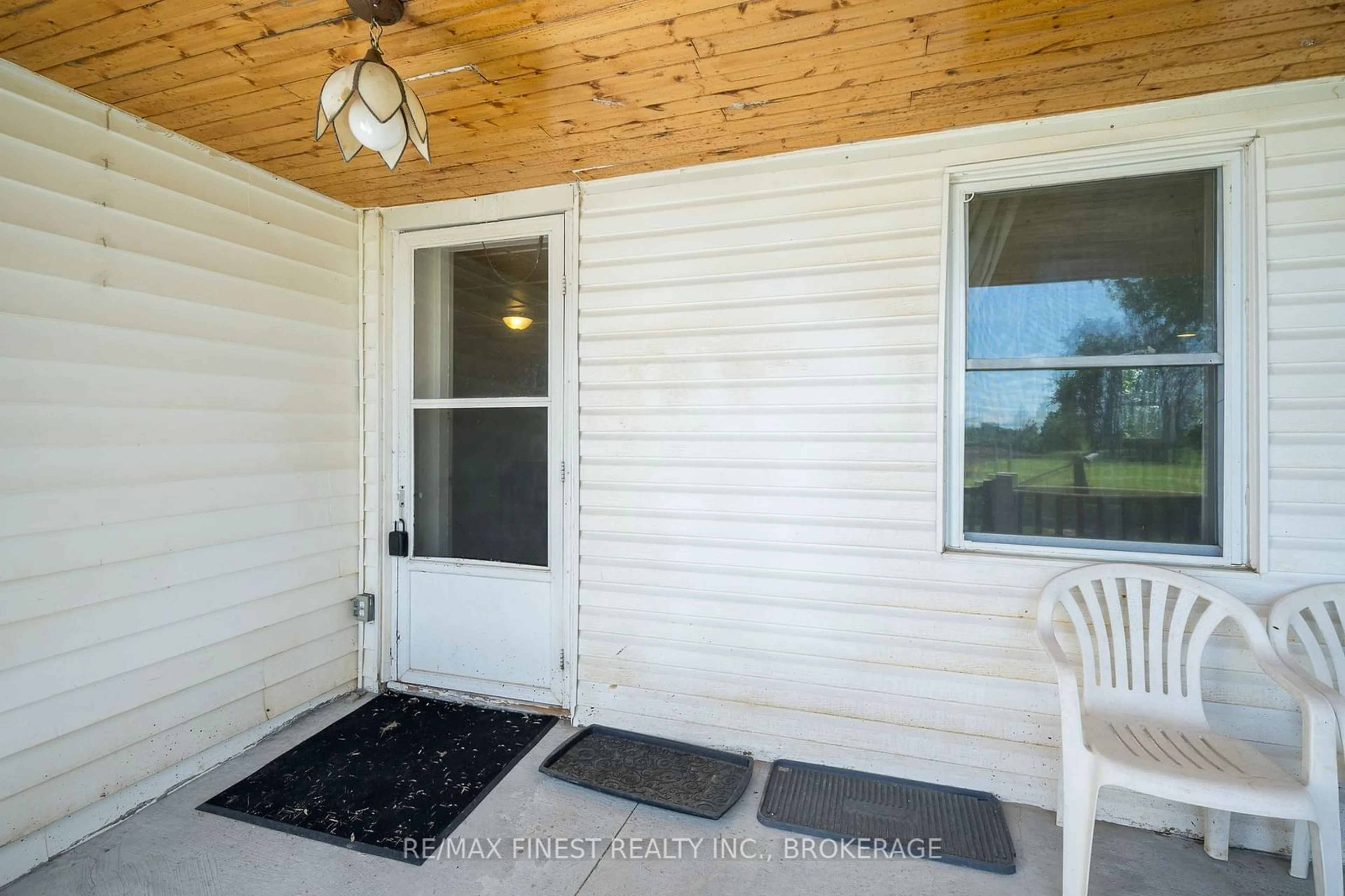 Indoor entryway, wood floors for 718 Callaghan Rd, Tyendinaga Ontario K0K 2N0