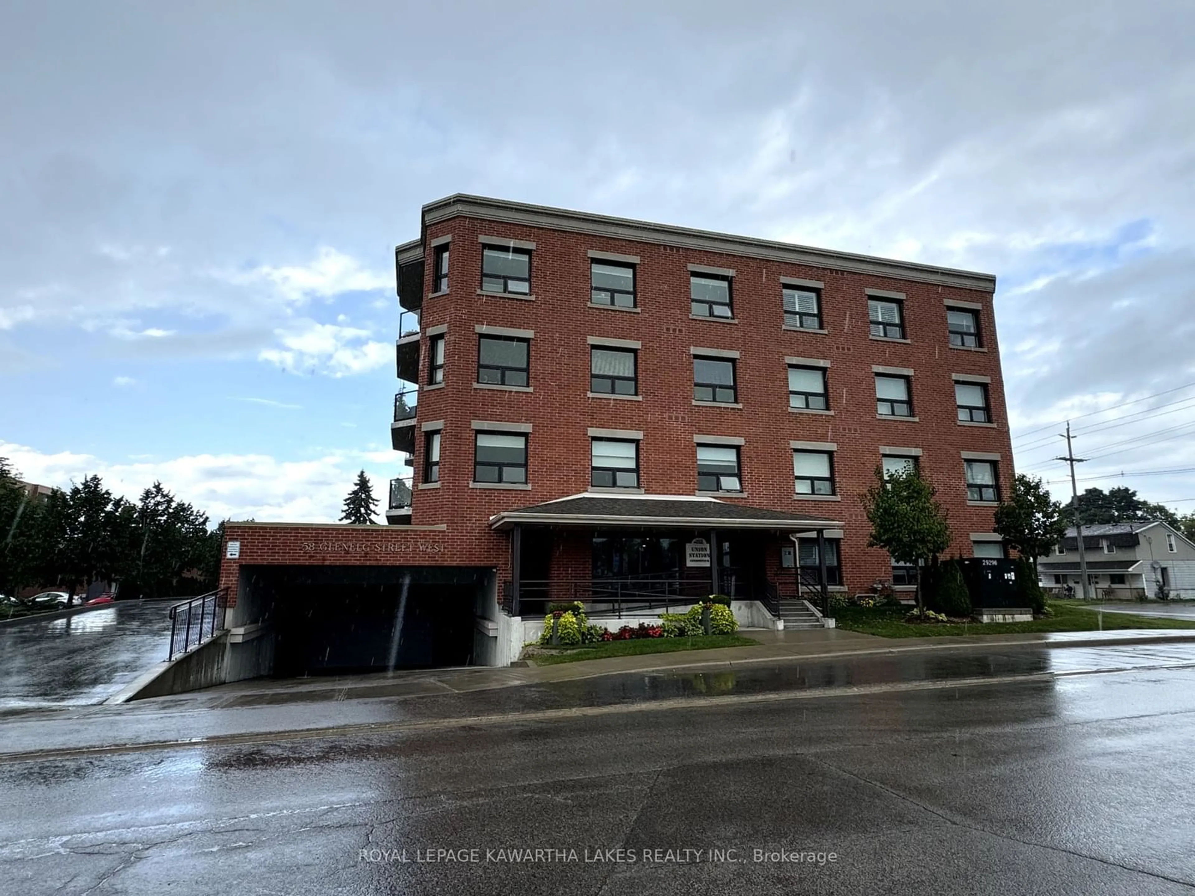 A pic from exterior of the house or condo, the front or back of building for 58 Glenelg St #307, Kawartha Lakes Ontario K9V 0M9