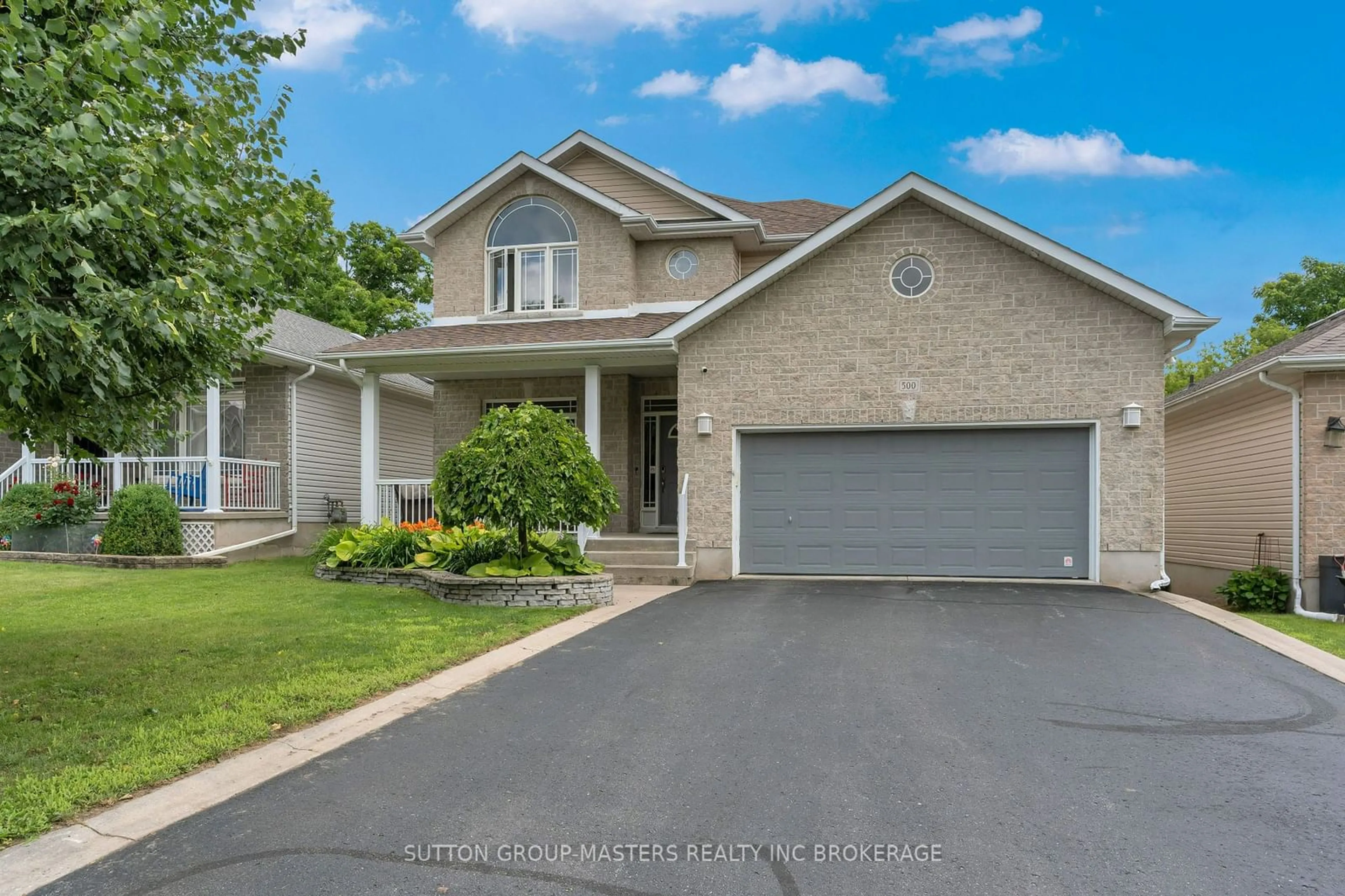 Frontside or backside of a home, the street view for 500 WESTON Cres, Kingston Ontario K7M 9E9