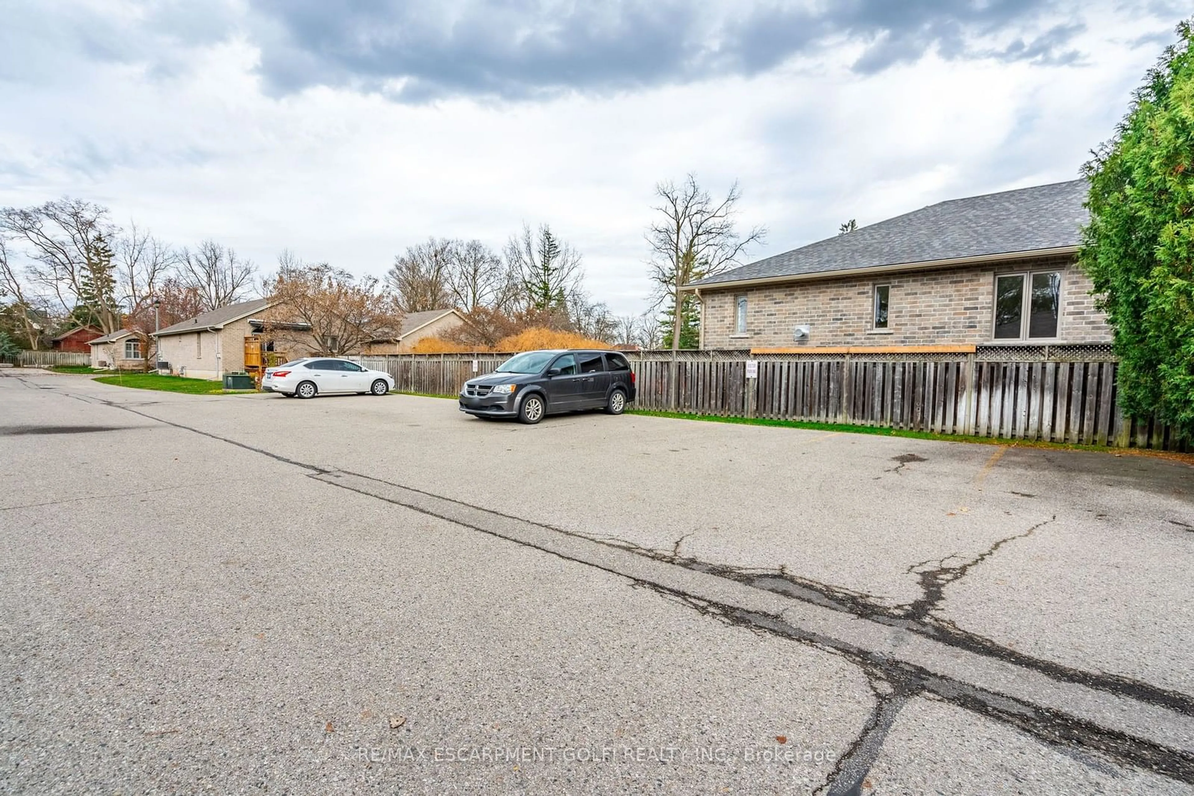 Parking for 54 Glenwood Dr #3, Brantford Ontario N3S 3G6