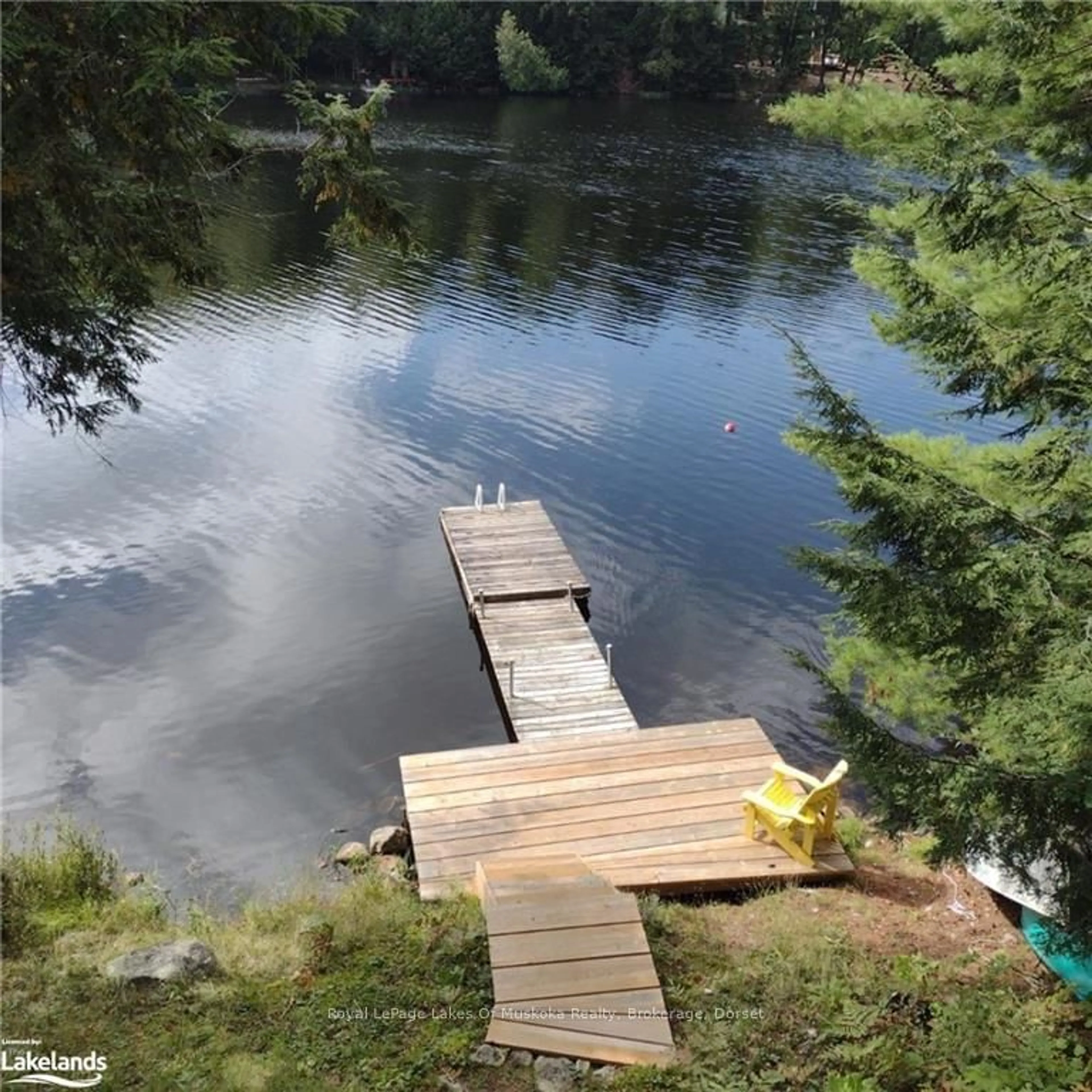 Patio, lake for 11001 CRANE LAKE Dr, Algonquin Highlands Ontario P0A 1E0