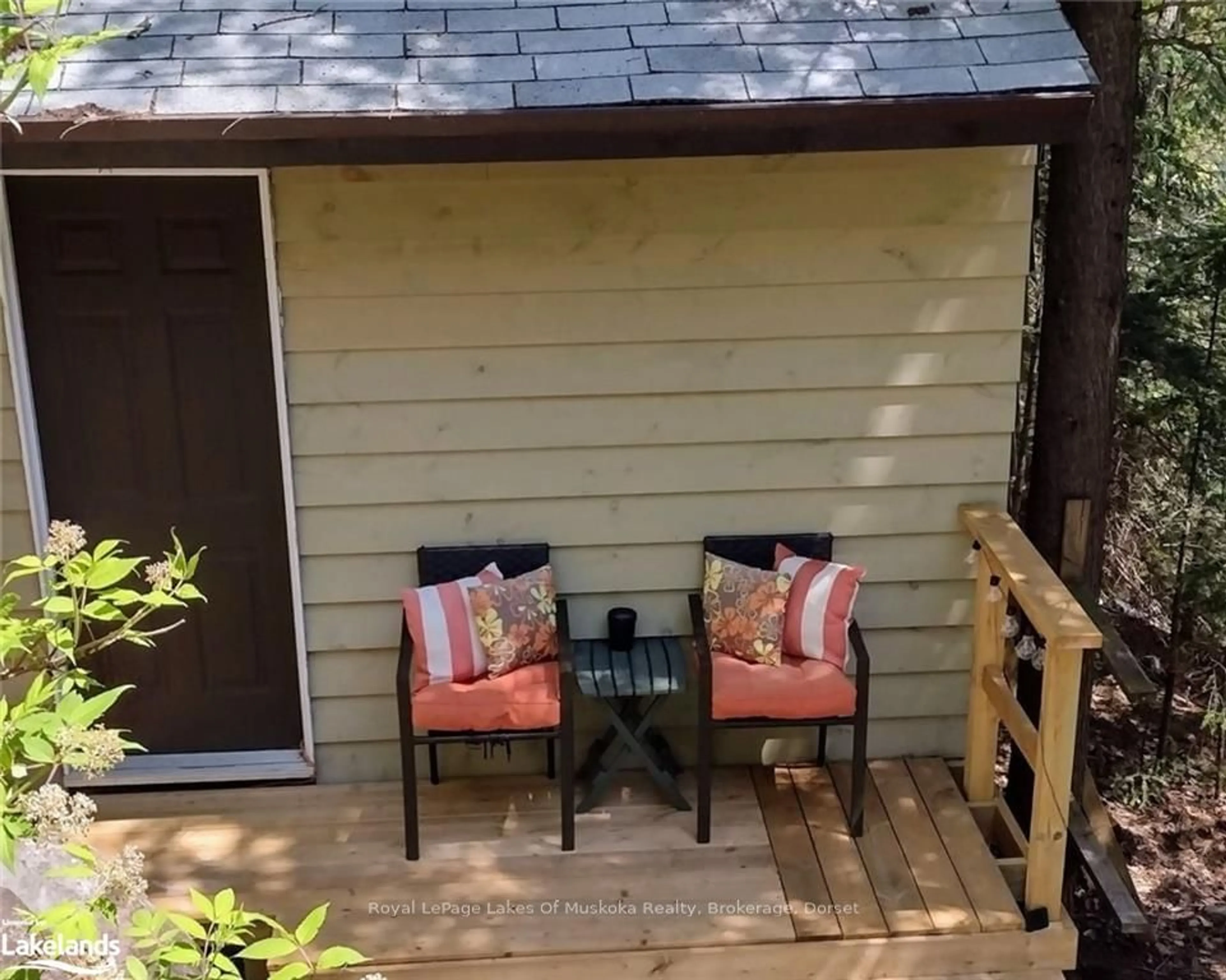 Patio, cottage for 11001 CRANE LAKE Dr, Algonquin Highlands Ontario P0A 1E0