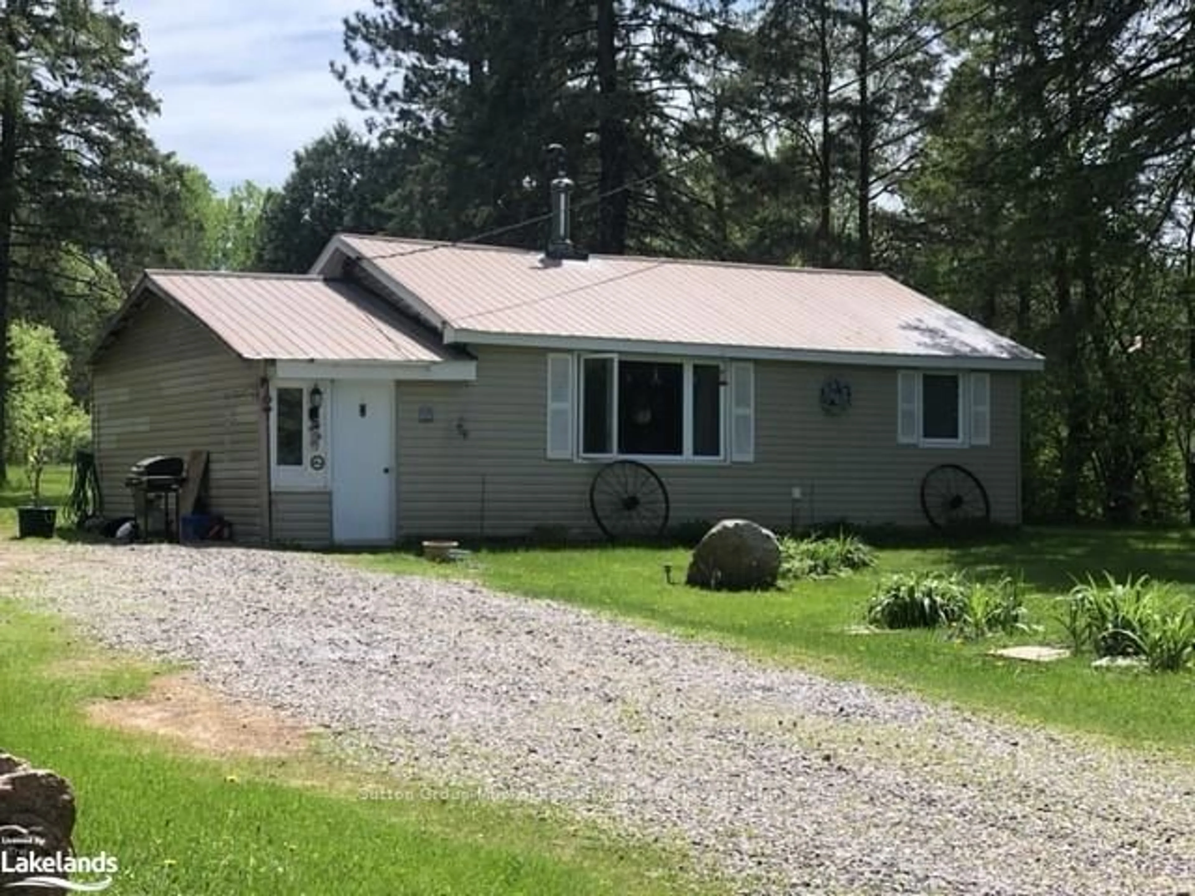 Frontside or backside of a home, cottage for 25 DOE LAKE Rd, Armour Ontario P0A 1L0