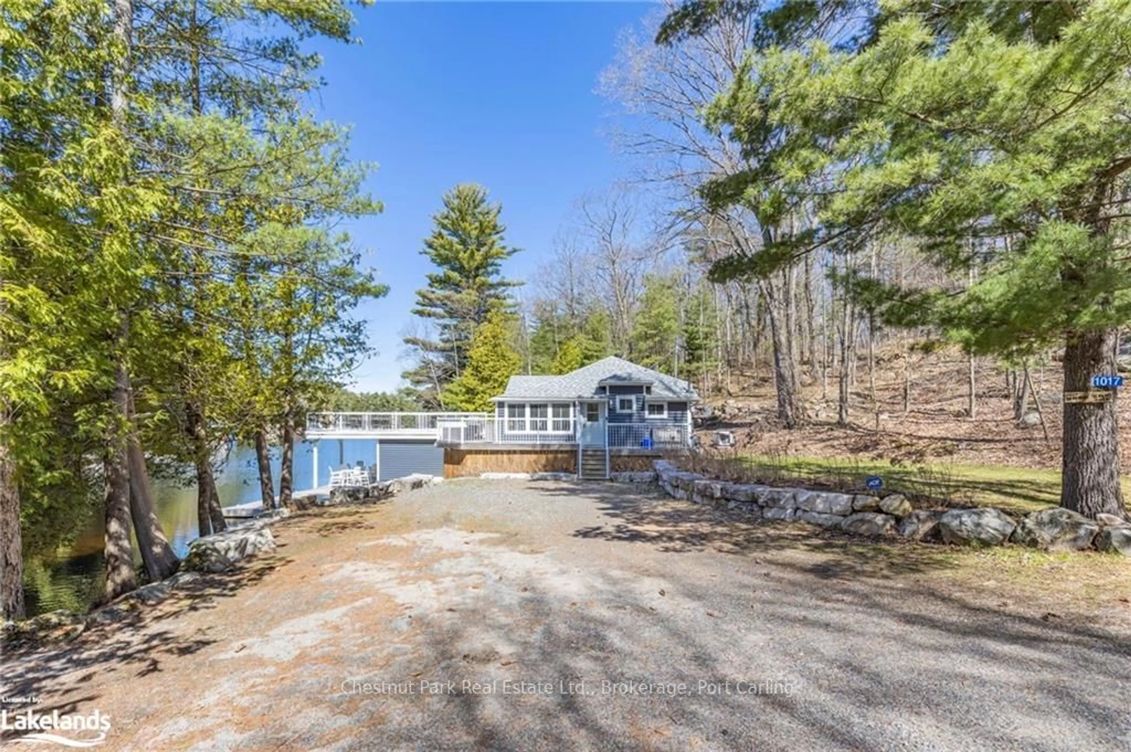 Patio, cottage for 1017 DARK BAY Rd, Muskoka Lakes Ontario P0C 1A0