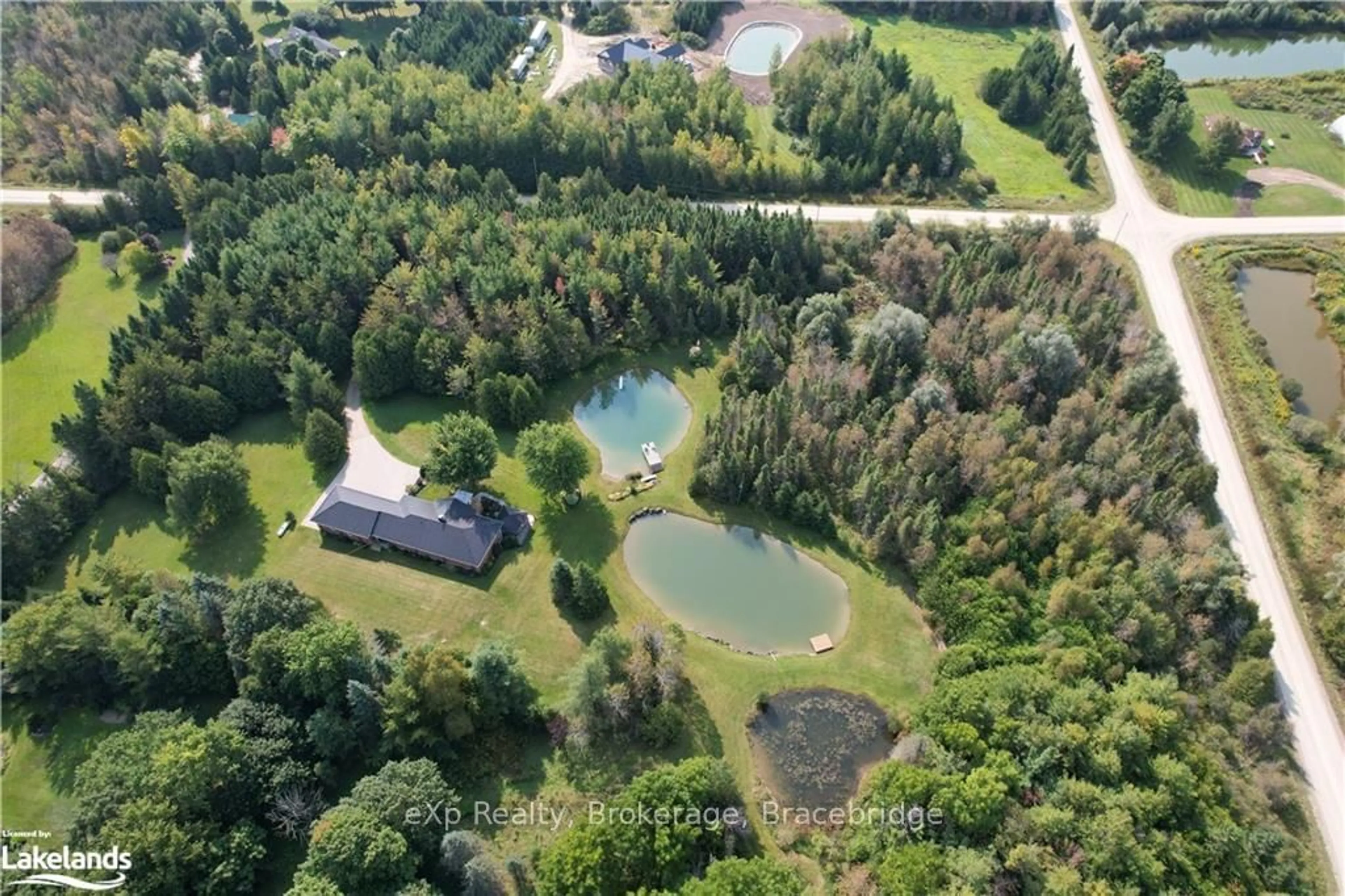 A pic from exterior of the house or condo, cottage for 426155 25TH SIDEROAD, Mono Ontario L9V 1E3