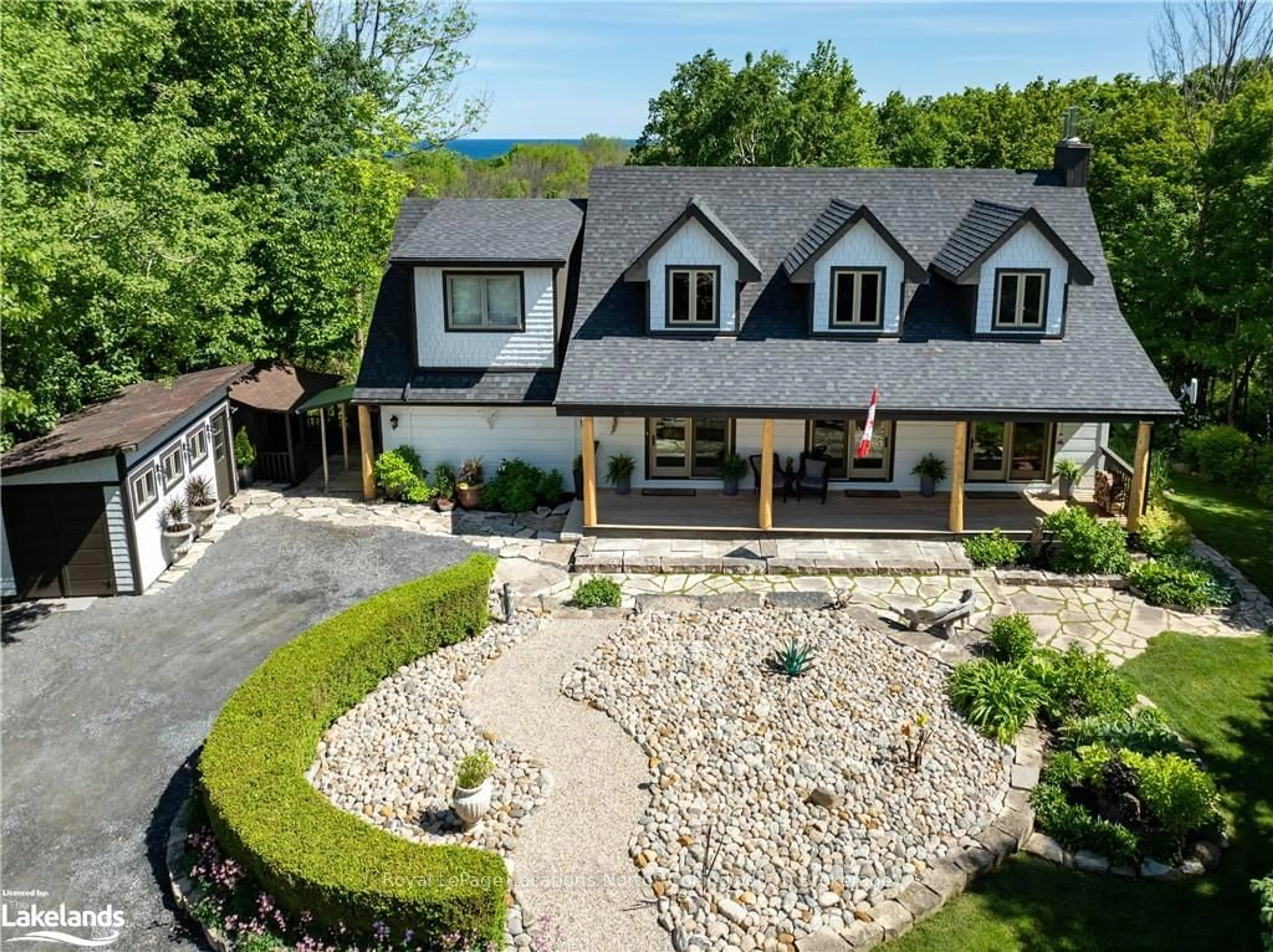 Frontside or backside of a home, cottage for 167 39TH Sdrd, Blue Mountains Ontario N0H 2P0