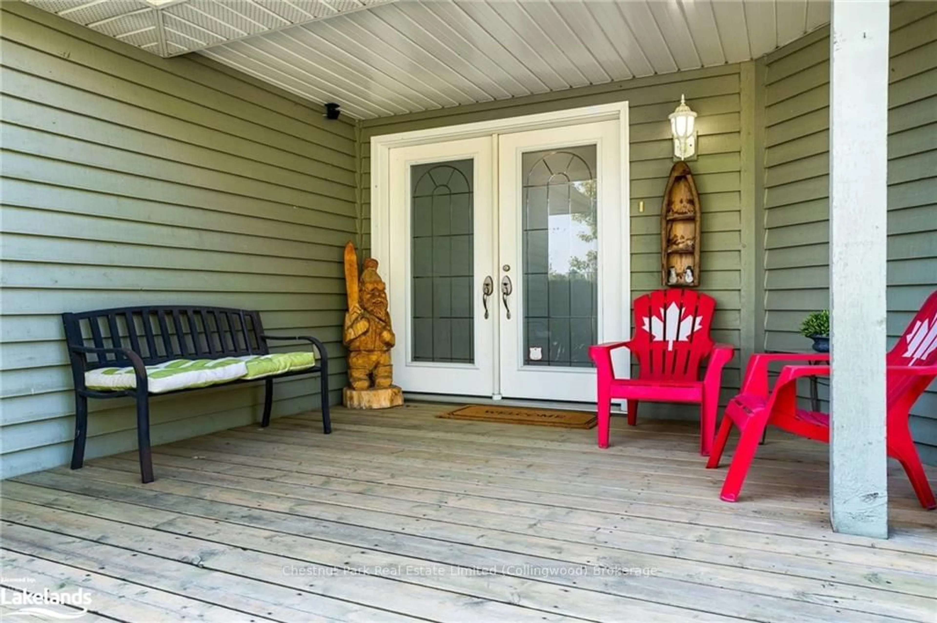 Patio, cottage for 106 CROSSAN Crt, Blue Mountains Ontario L9Y 0M3