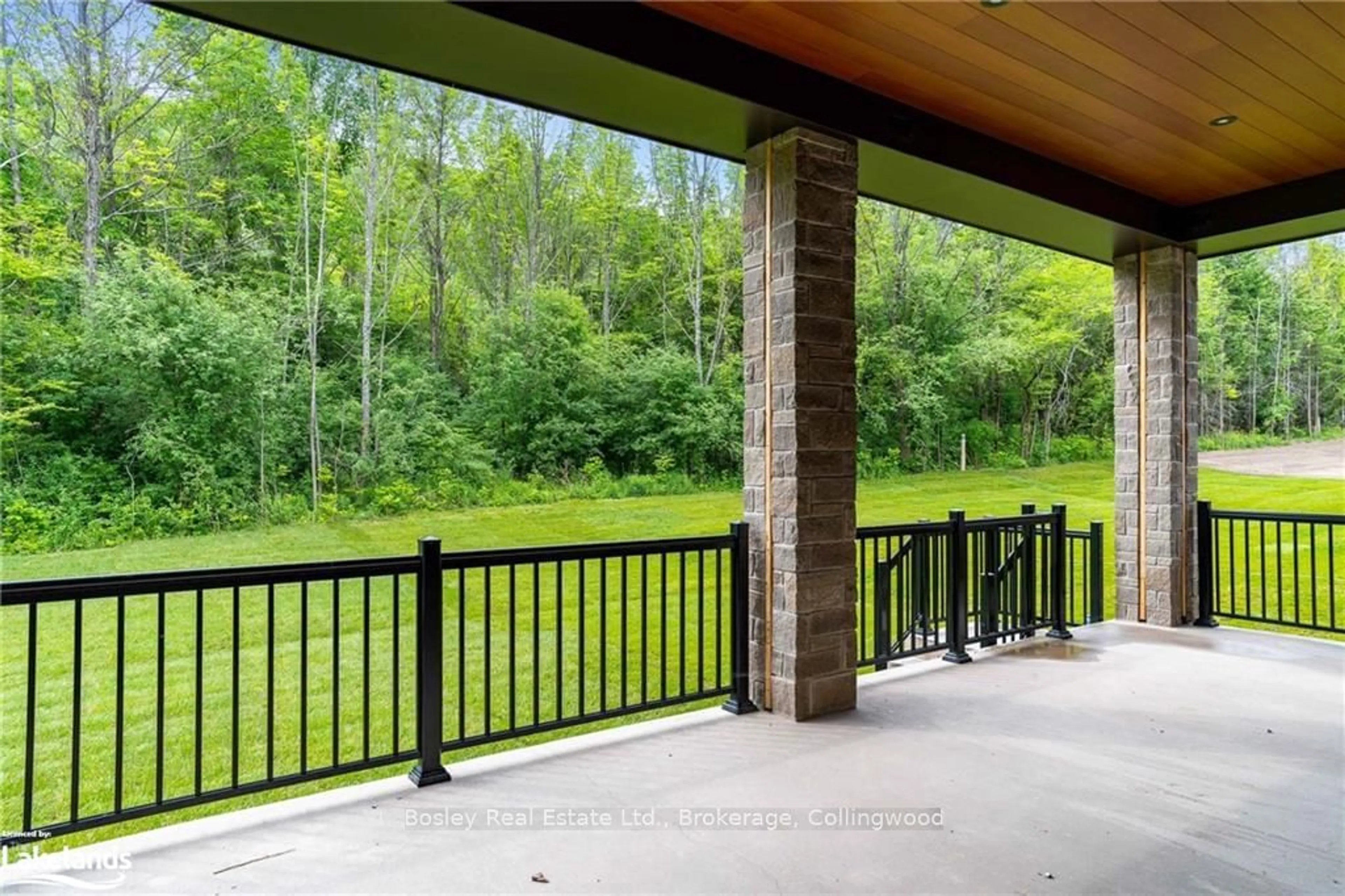 Patio, the fenced backyard for 116 DOROTHY Dr, Blue Mountains Ontario N0H 1J0