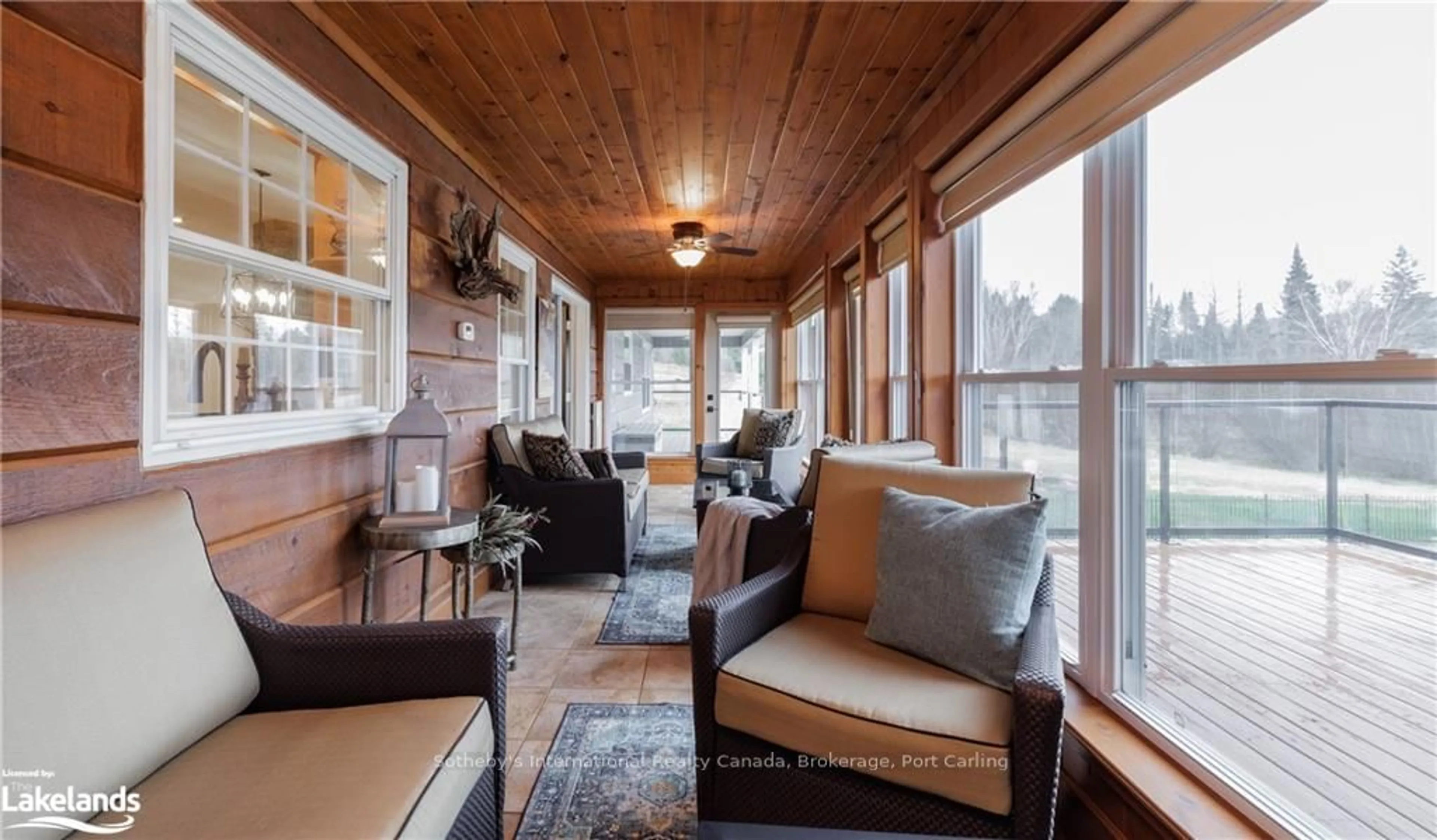 Living room, wood floors for 427 WEST BROWNS Rd, Huntsville Ontario P1H 2J3