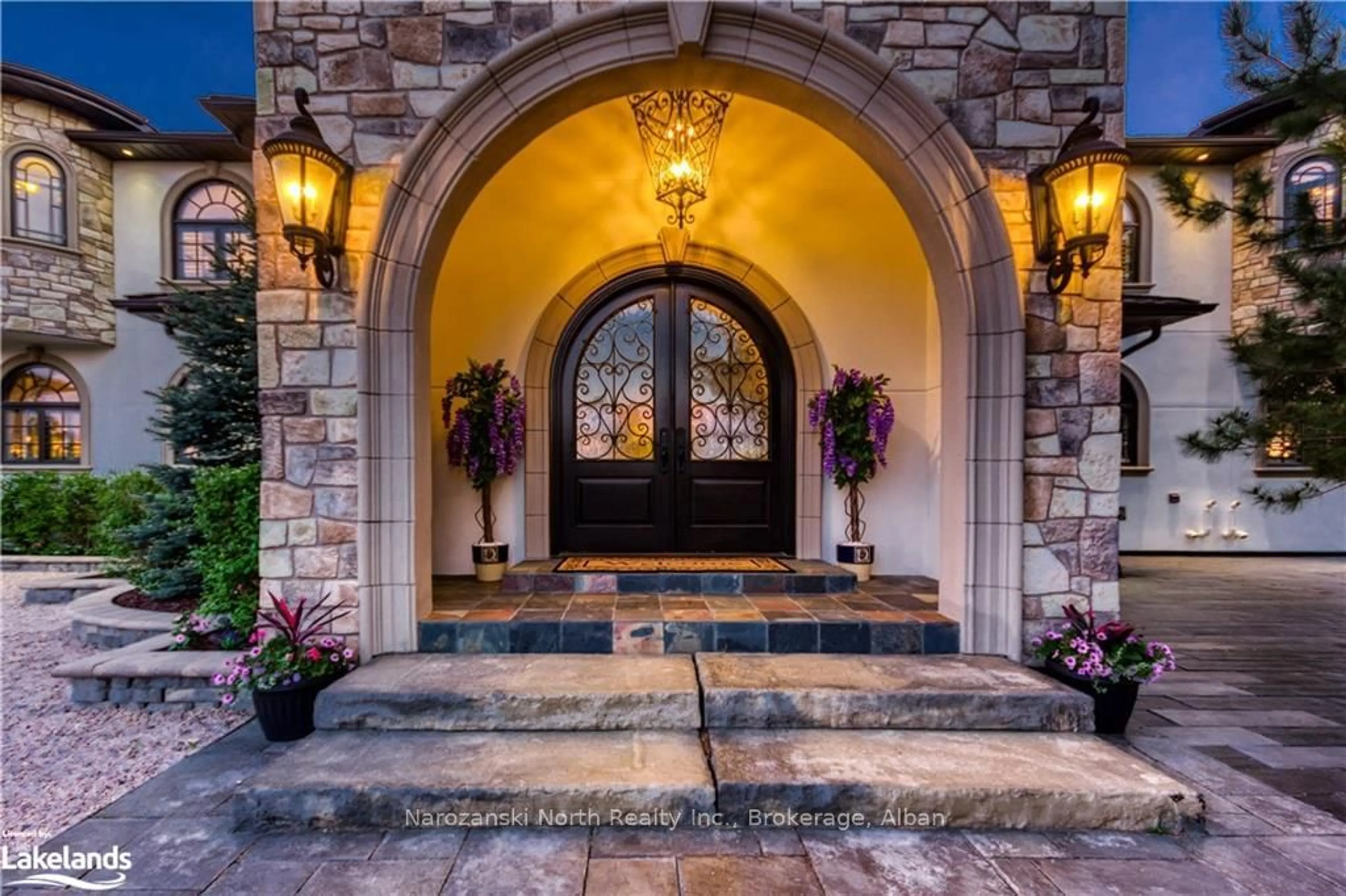 Indoor entryway, ceramic floors for 3521 LONG LAKE Rd, Greater Sudbury Ontario P3G 1N1