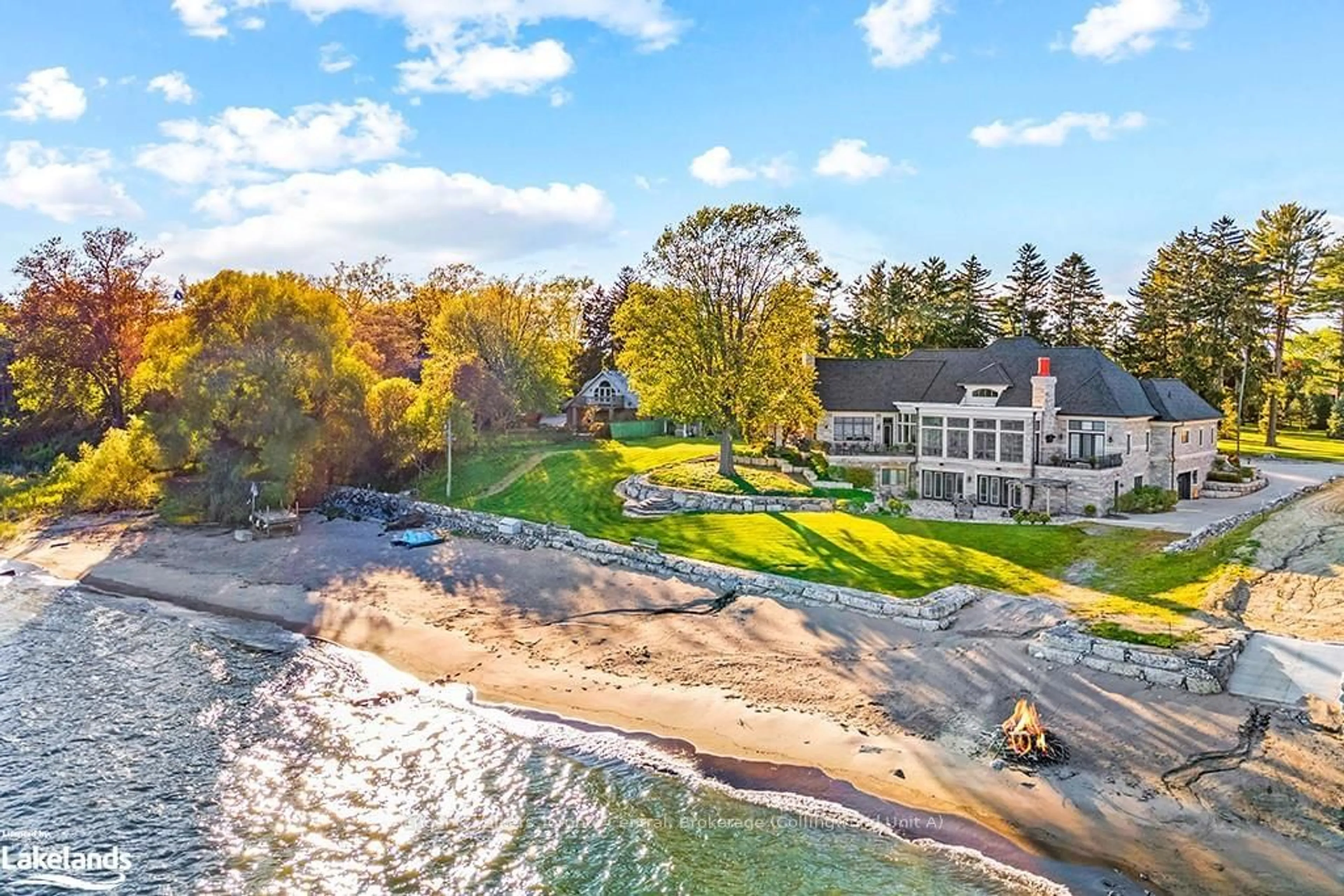 A pic from exterior of the house or condo, the view of lake or river for 175 PINEWAY Park, Kingsville Ontario N9Y 2J1