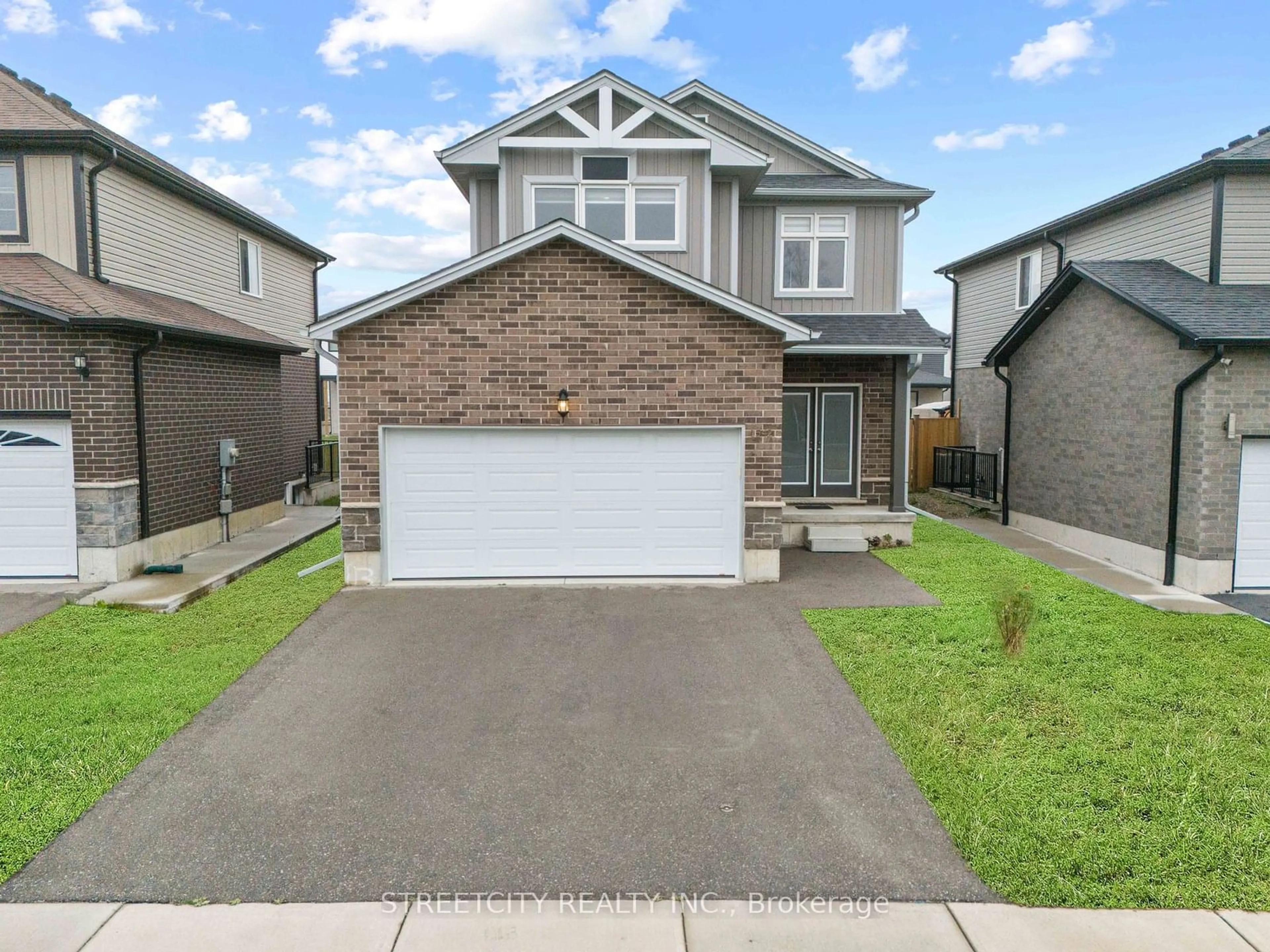 Frontside or backside of a home, the street view for 1542 Applerock Ave, London Ontario N6G 0X4