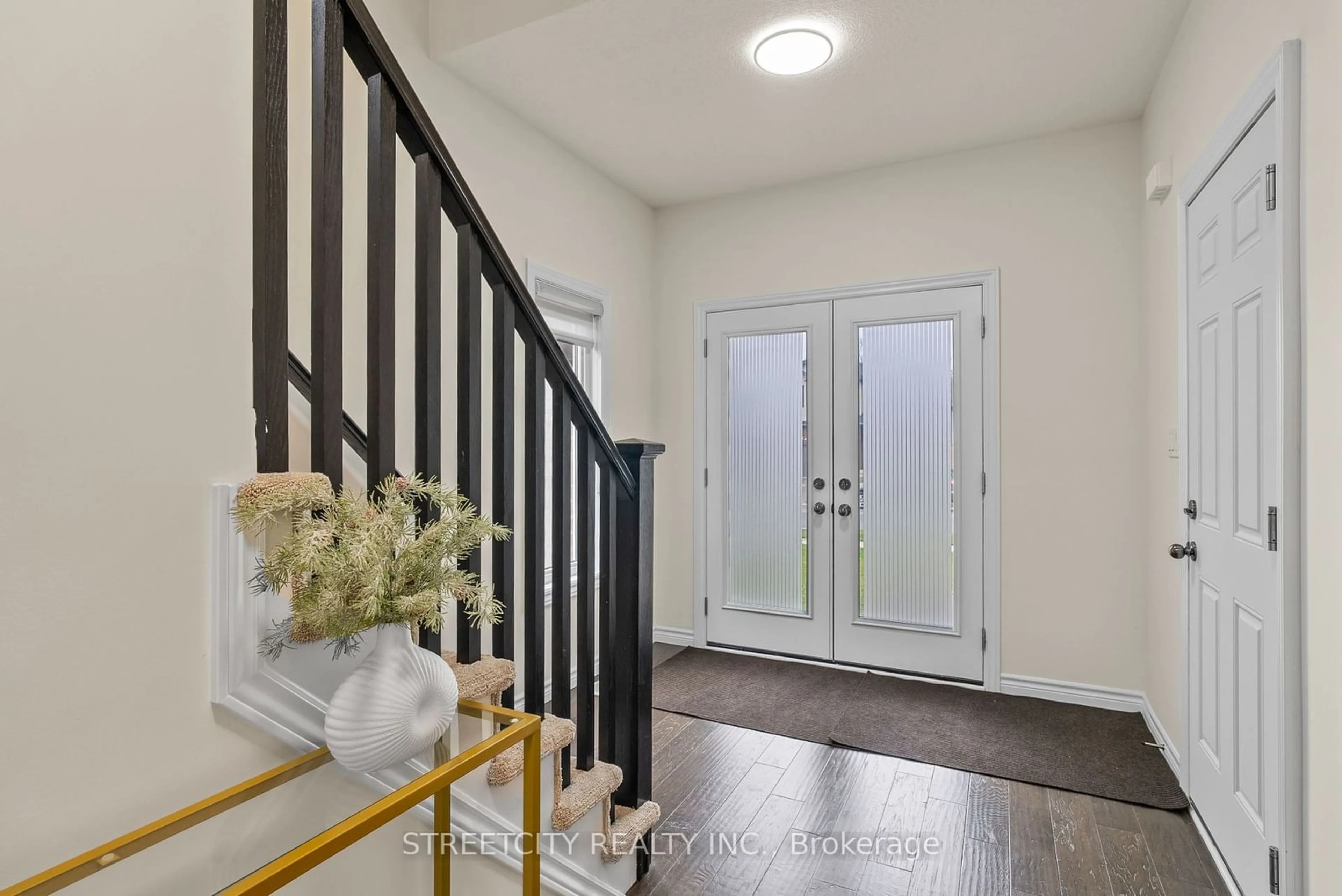 Indoor entryway, wood floors for 1542 Applerock Ave, London Ontario N6G 0X4