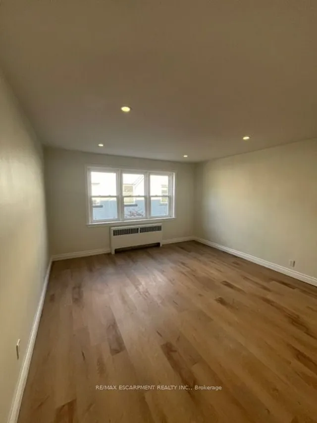 Additional property image - 1759 King St Unit 15