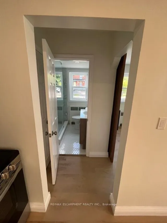 Additional property image - 1759 King St Unit 15