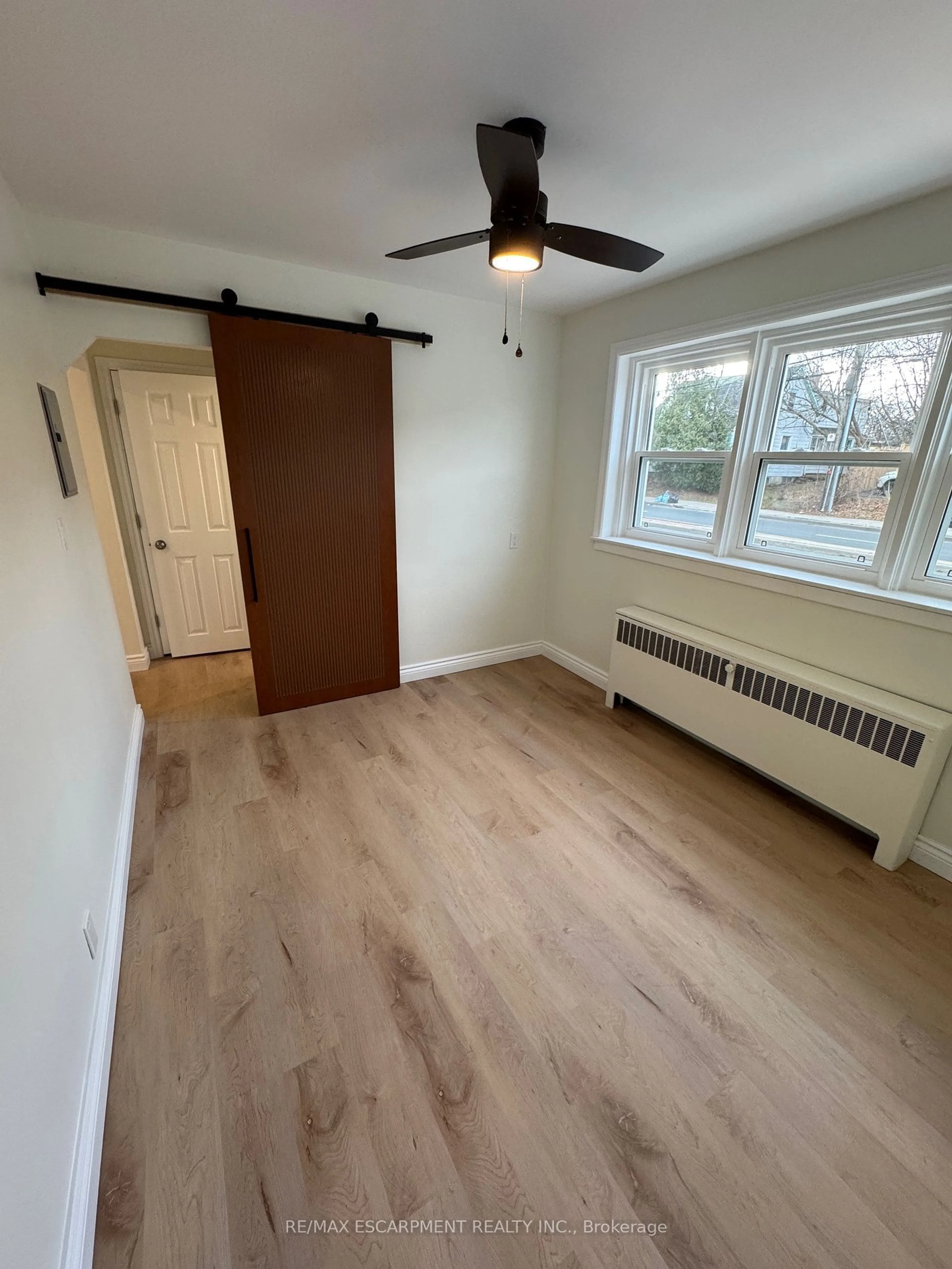 A pic of a room for 1759 King St #15, Hamilton Ontario L8K 1V6