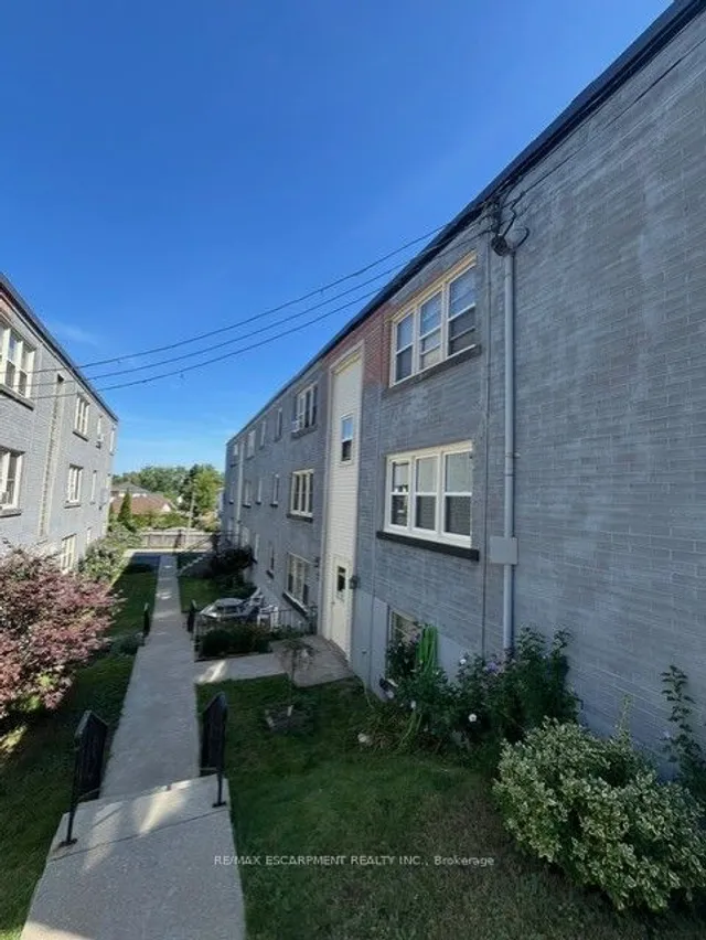 Additional property image - 1759 King St Unit 15