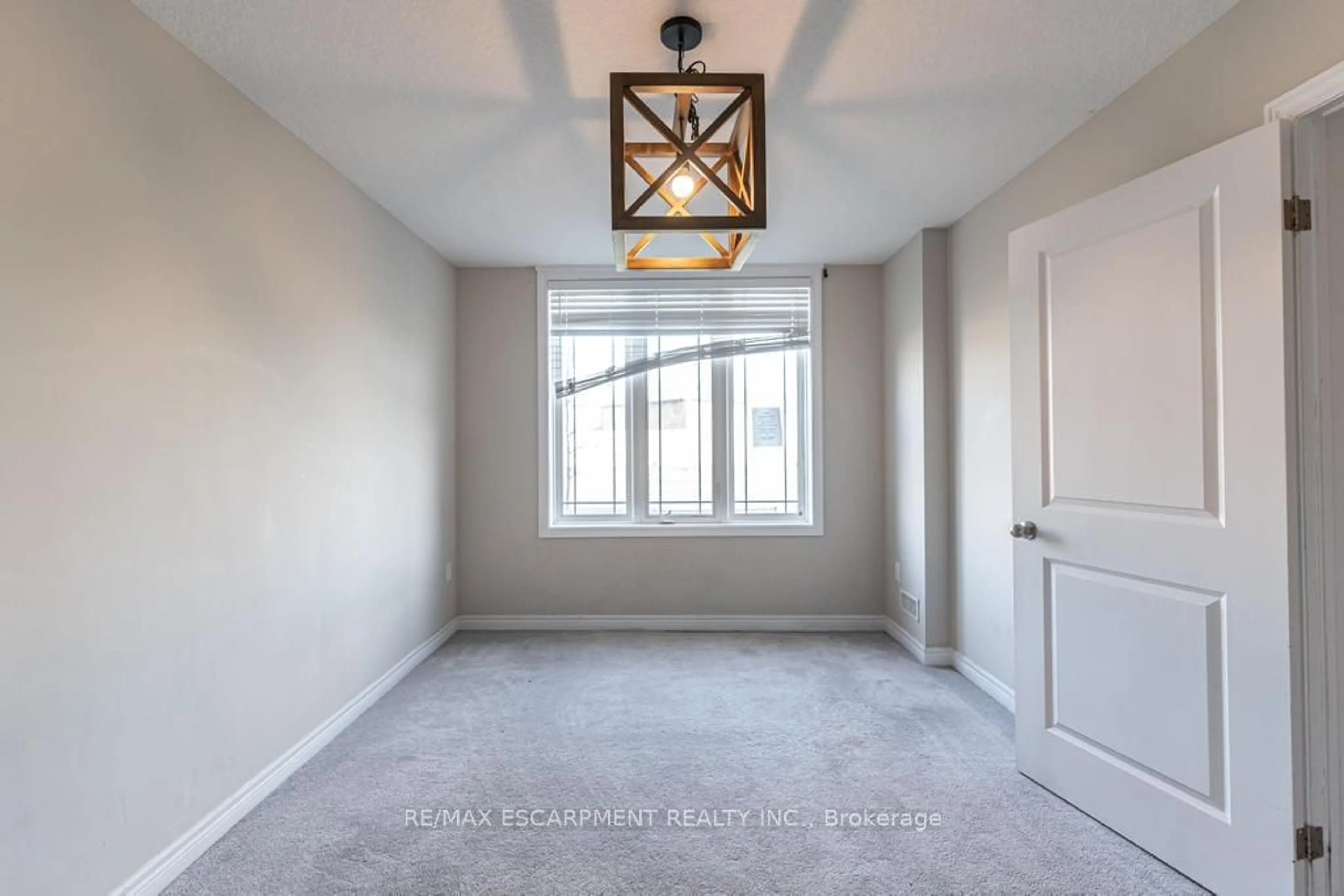 Indoor entryway, cement floor for 63 Crossings Way, Hamilton Ontario L0R 1P0