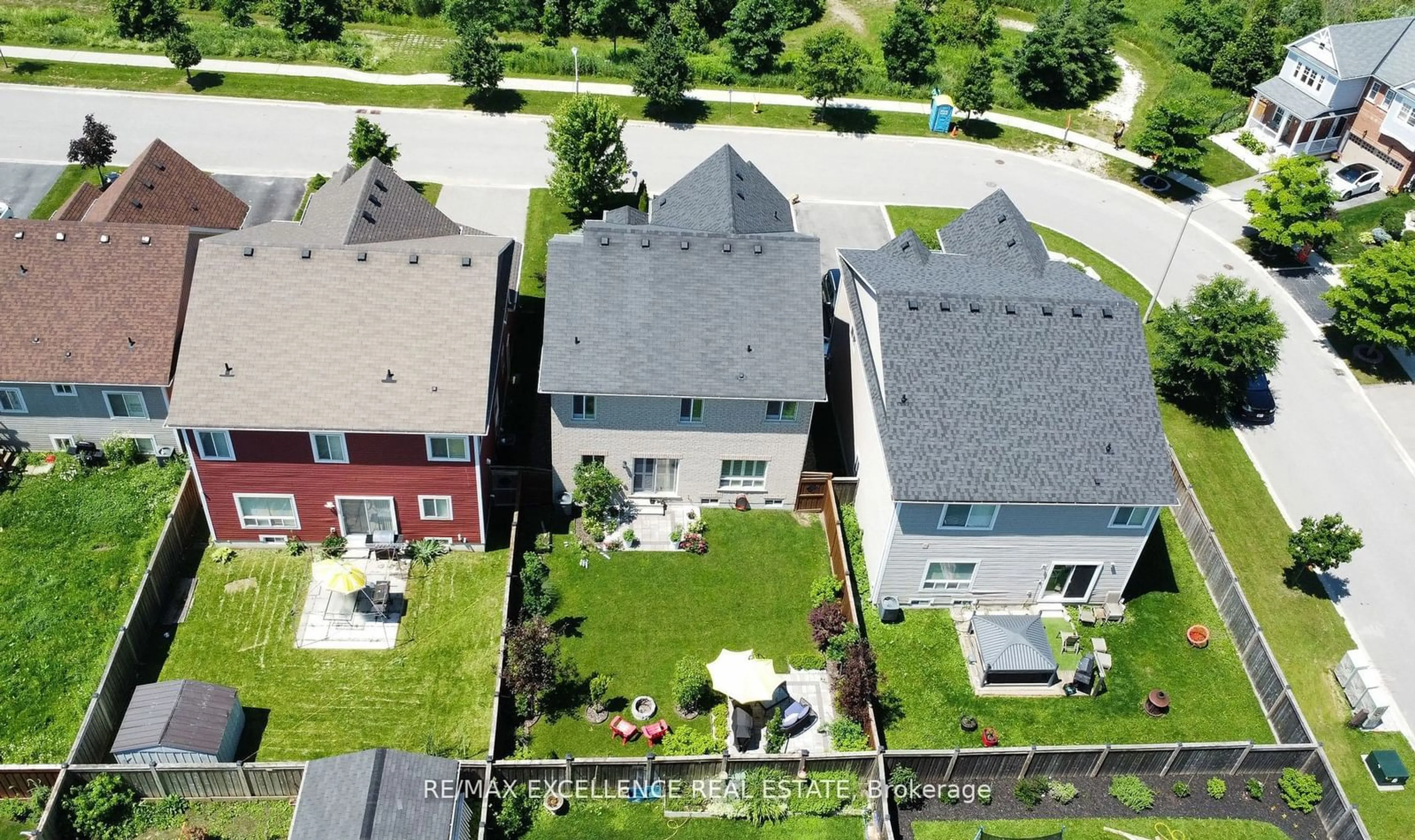 Frontside or backside of a home, the fenced backyard for 965 O'Reilly Cres, Shelburne Ontario L9V 2S4