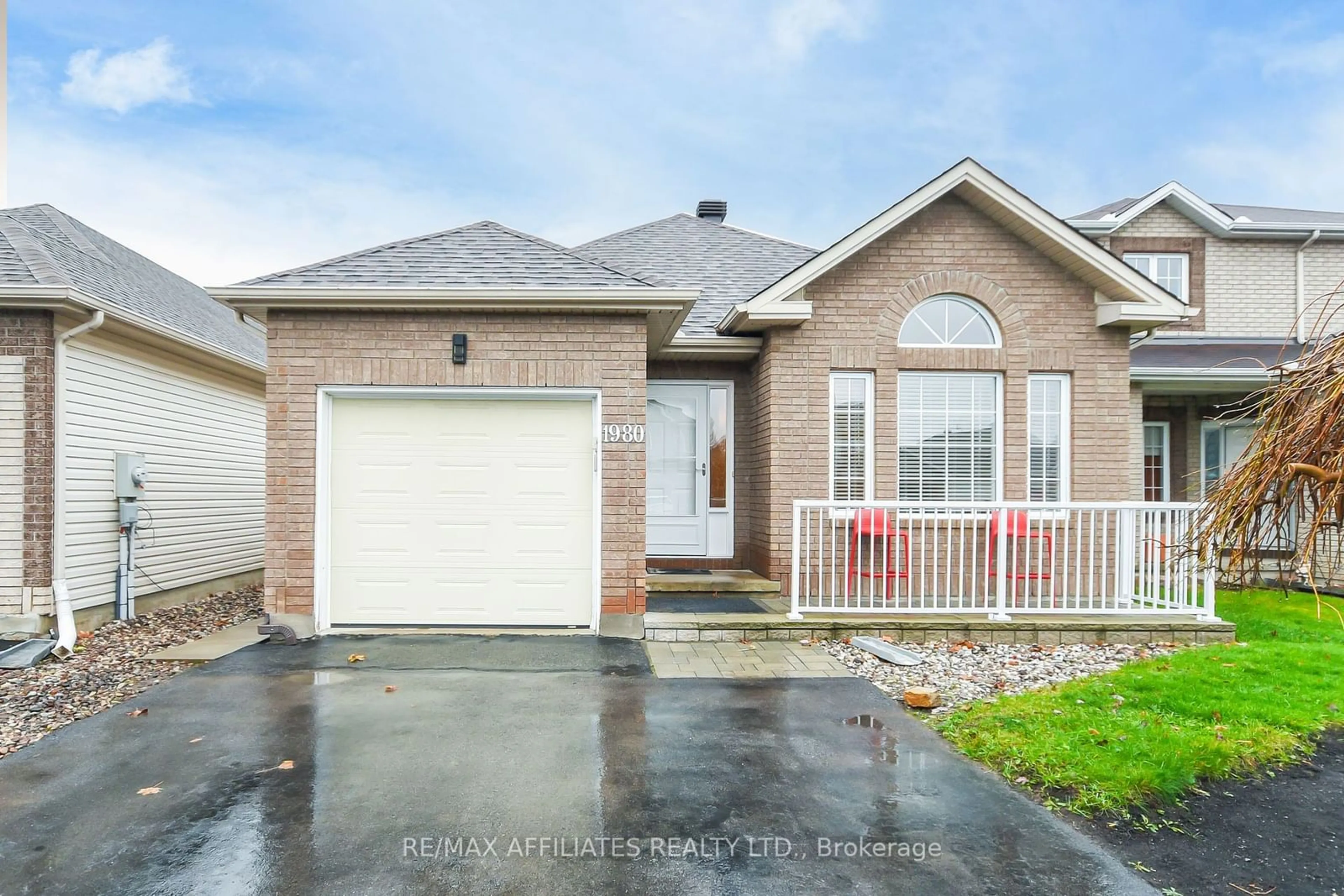 Frontside or backside of a home, cottage for 1980 Scully Way, Orleans - Cumberland and Area Ontario K4A 4H2